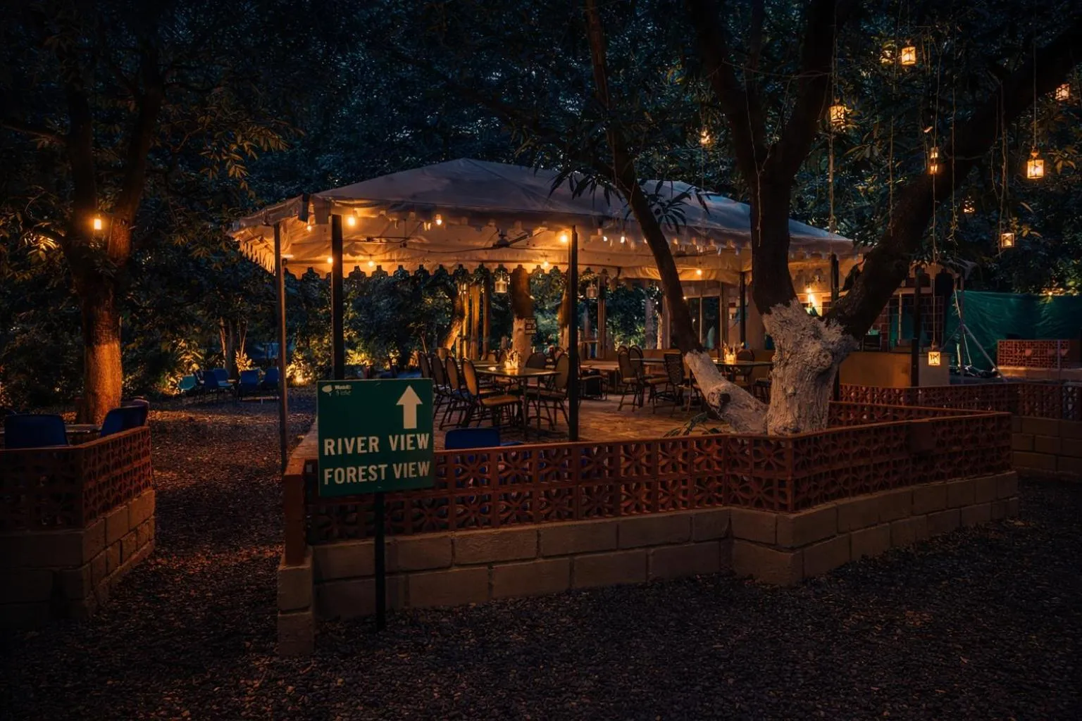 Restaurant/places to eat in Brook Ville