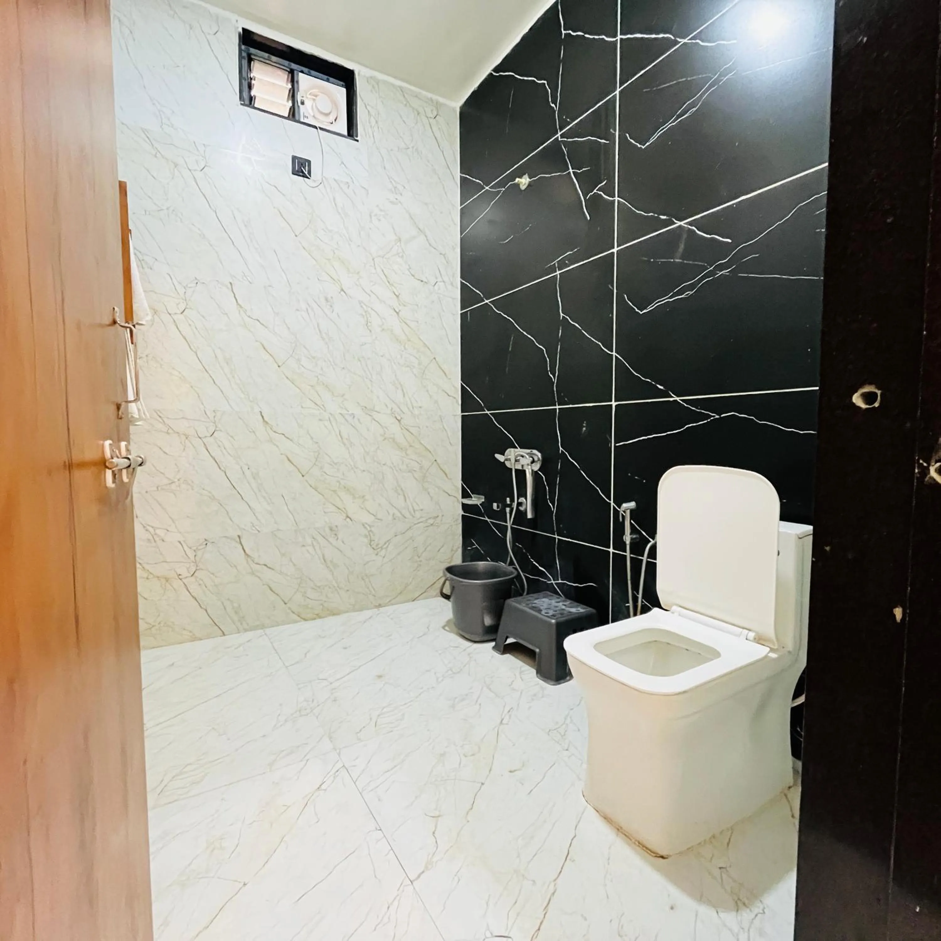 Shower in Brook Ville