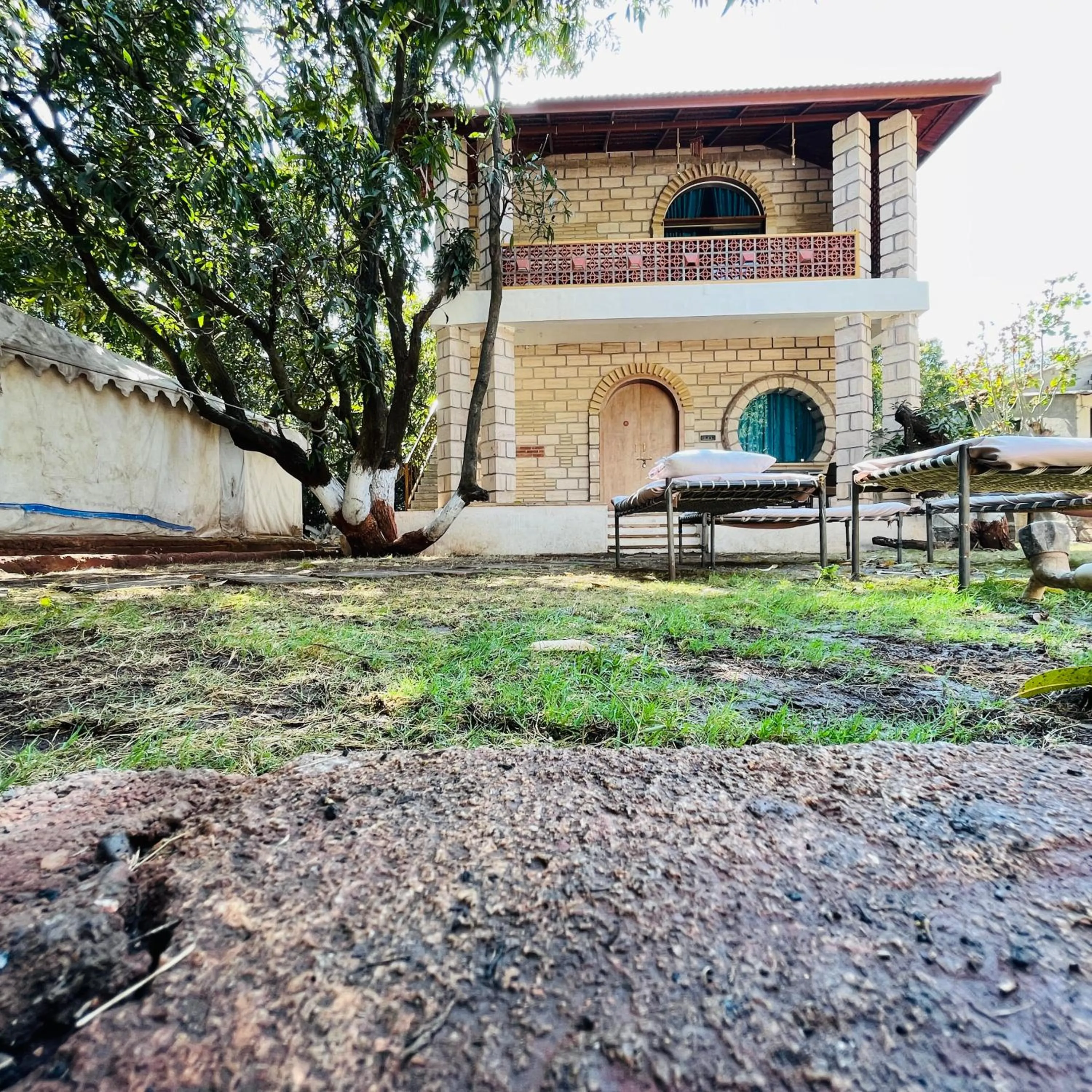 Property building in Brook Ville