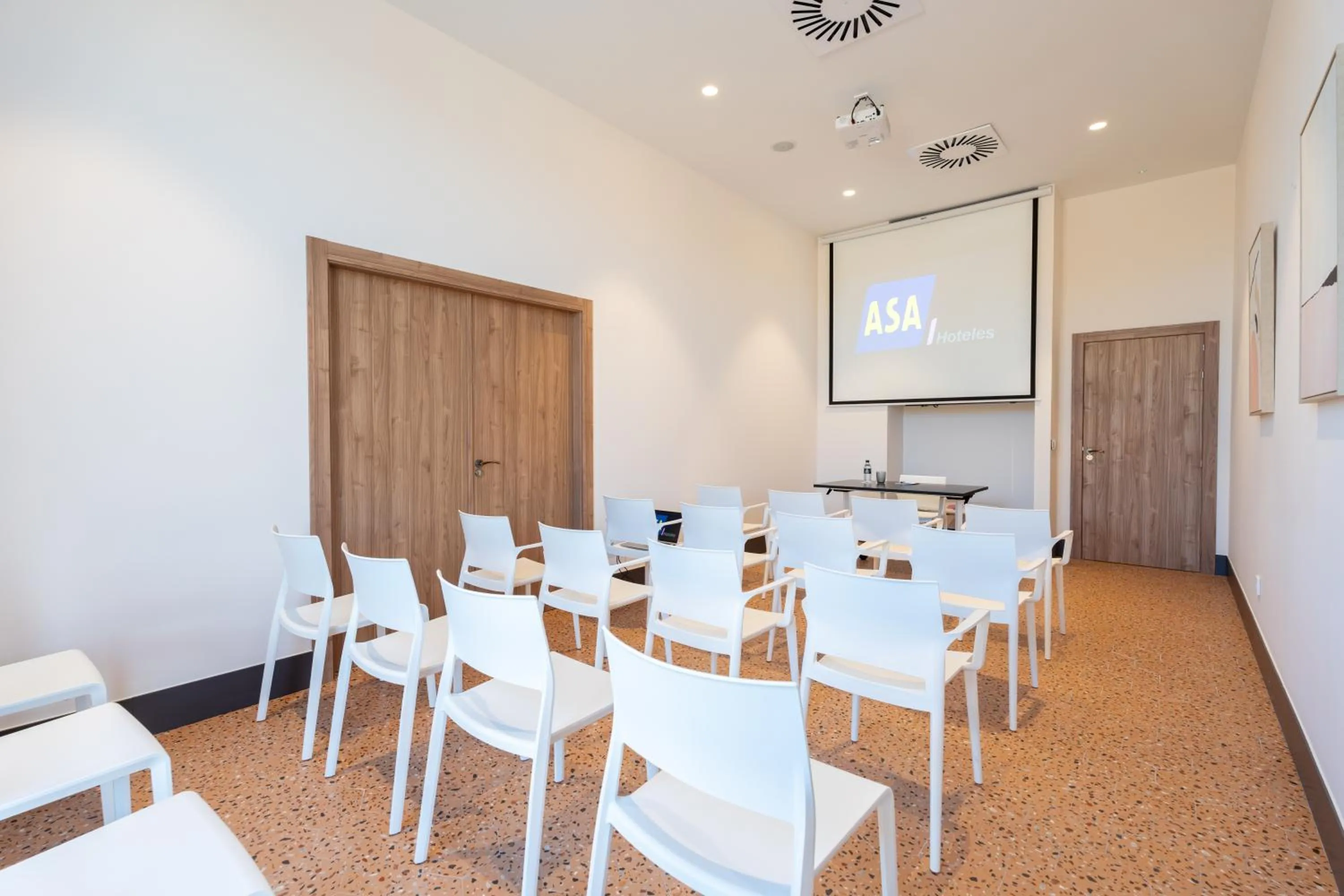 Meeting/conference room in ASA Hotel La Marina
