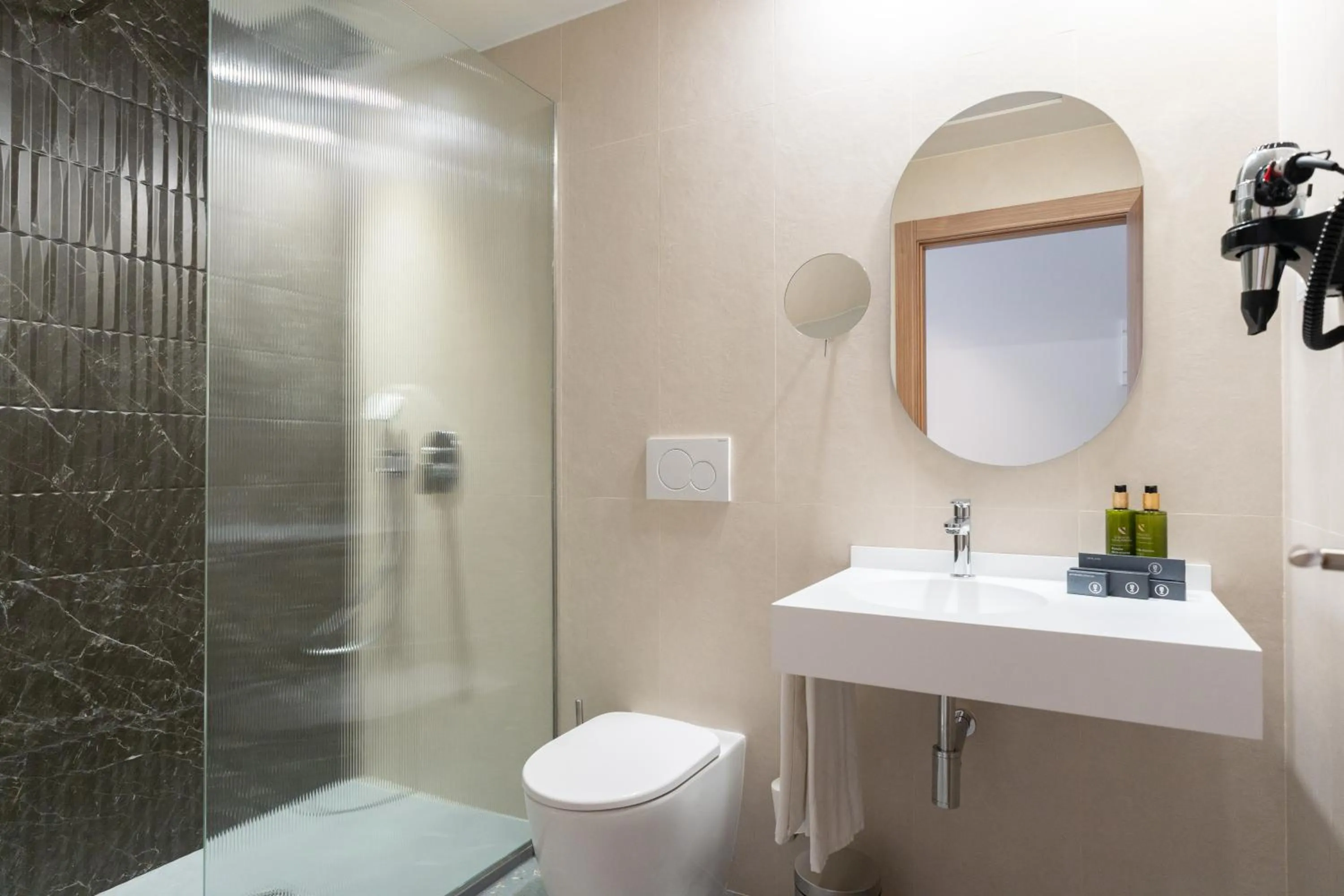 Shower in ASA Hotel La Marina