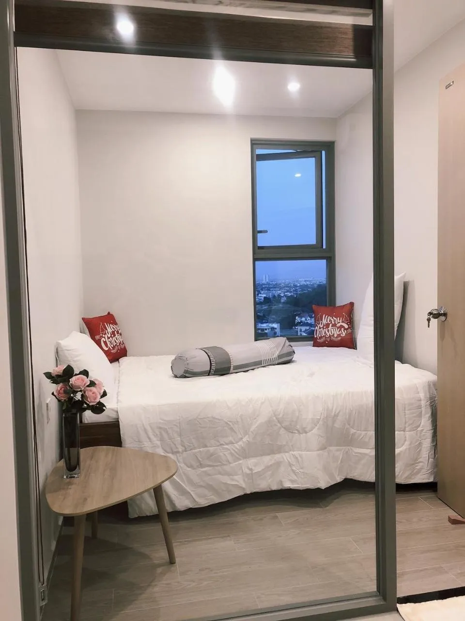 Bed in The Song Apartment Vung Tau Sea view