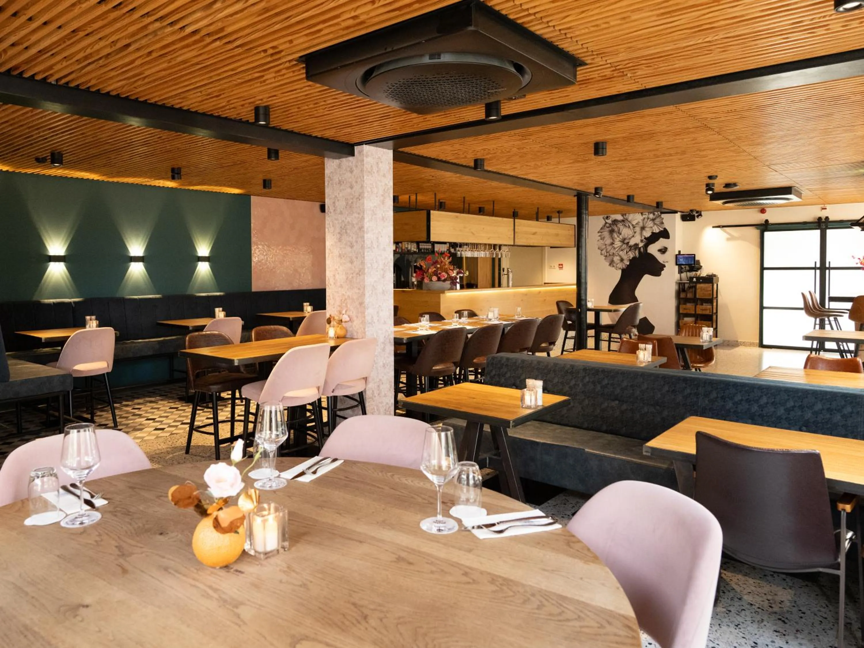 Restaurant/places to eat in Auberge De Moerse Hoeve