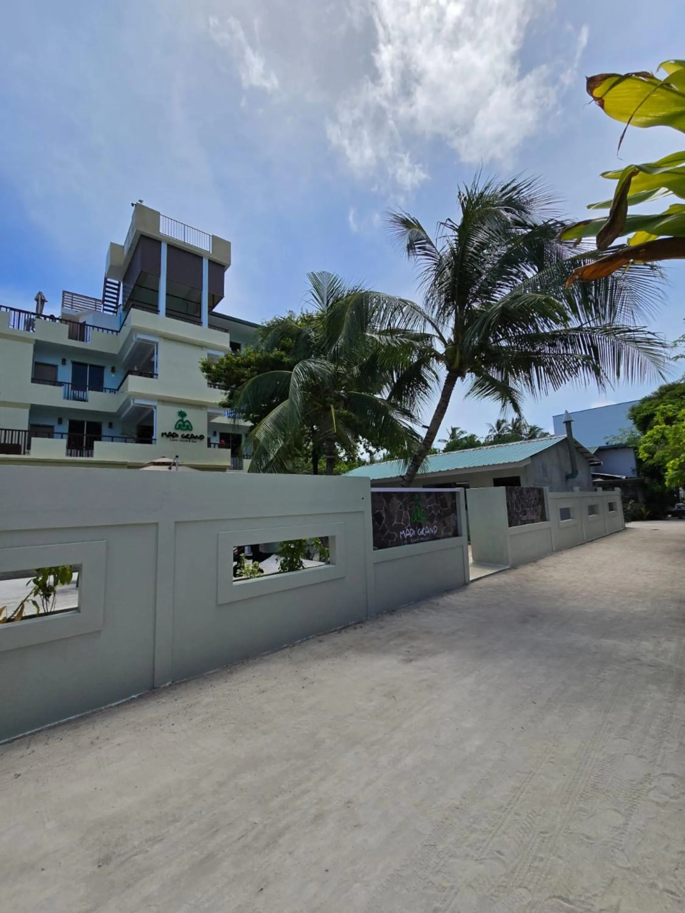 Property building in Madi Grand Maldives