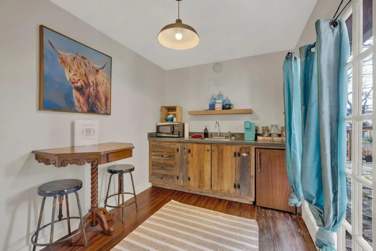Texas Two Step Guesthouse
