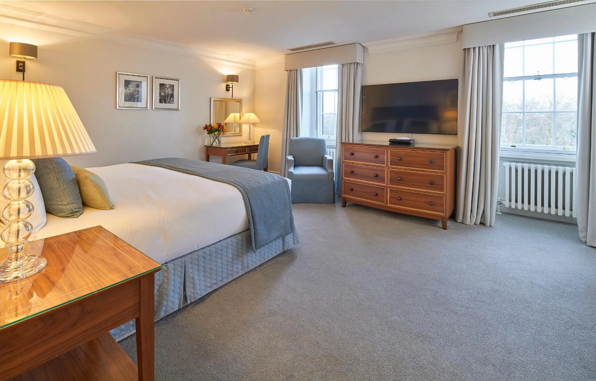 Bedroom, Bed in Cheval Hyde Park Gate