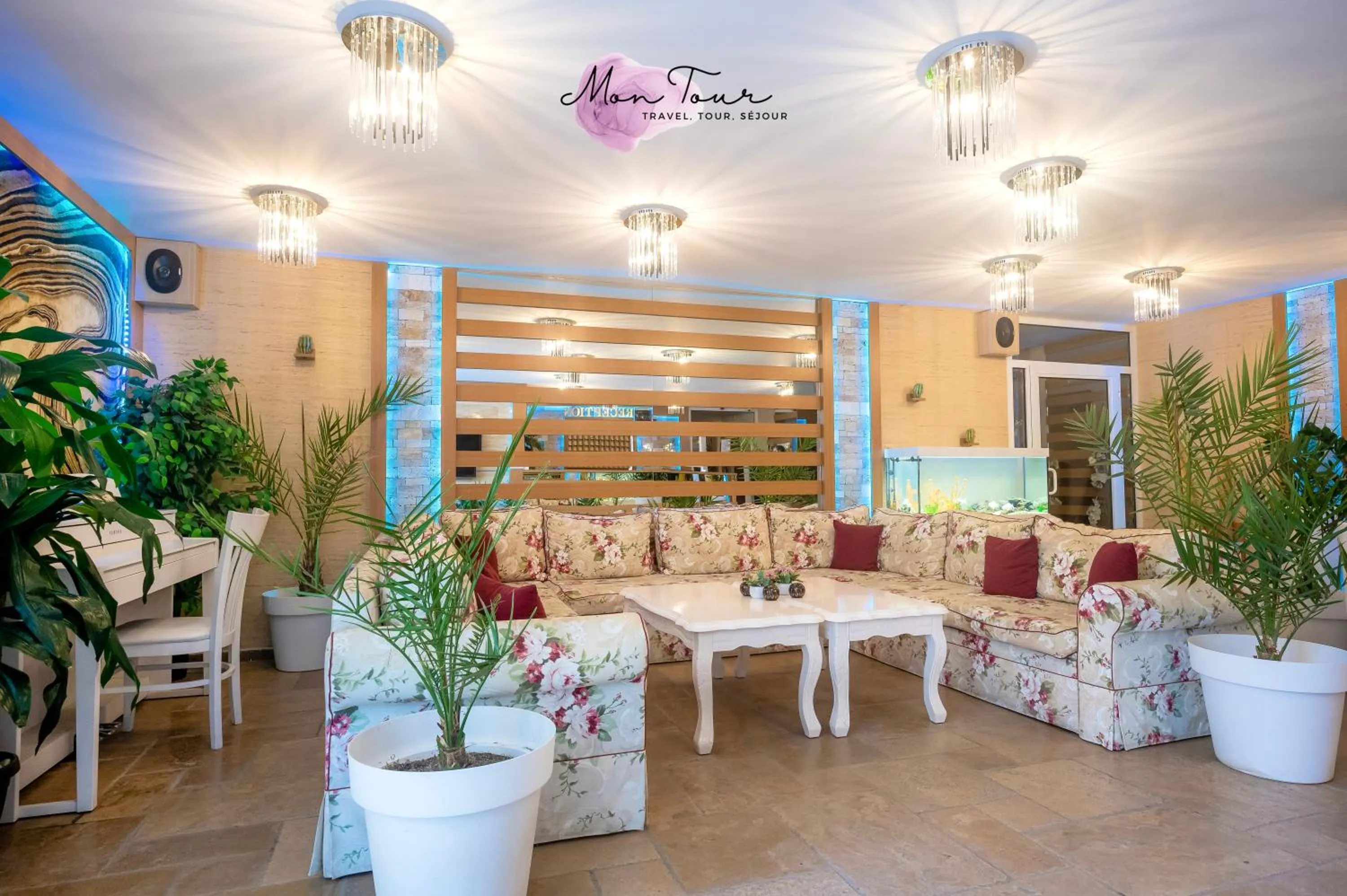 Lobby or reception in Mon Tour apartments