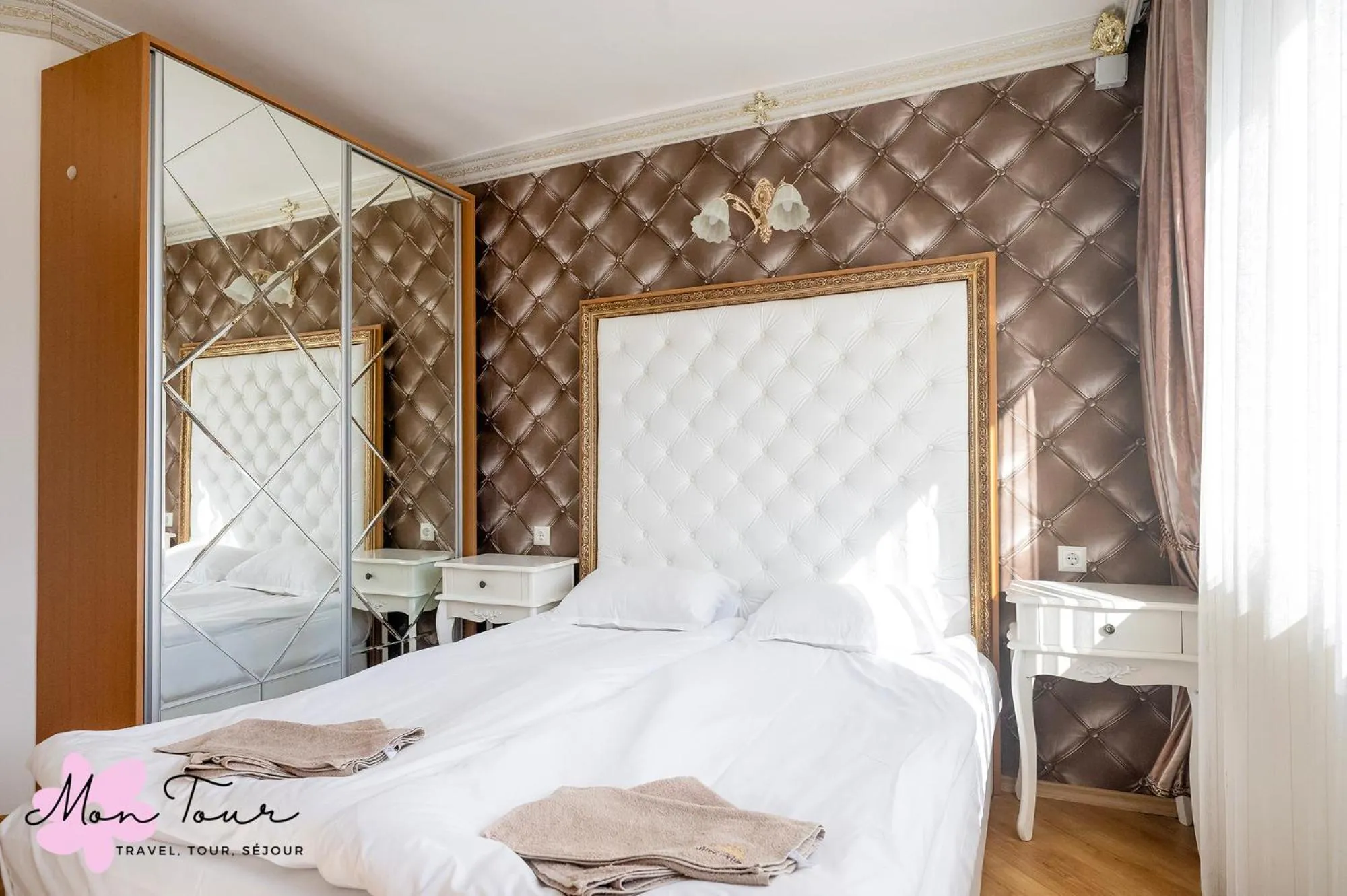 Bed in Mon Tour apartments