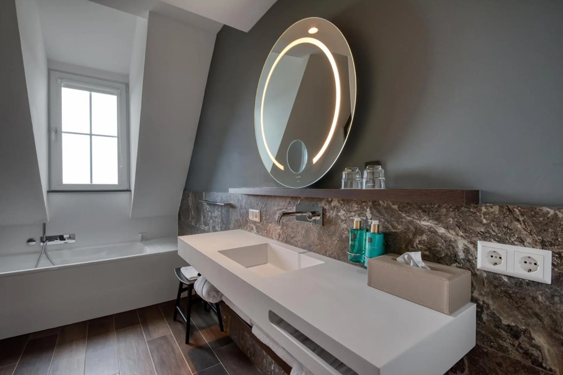 Bathroom in Hotel de Schelde