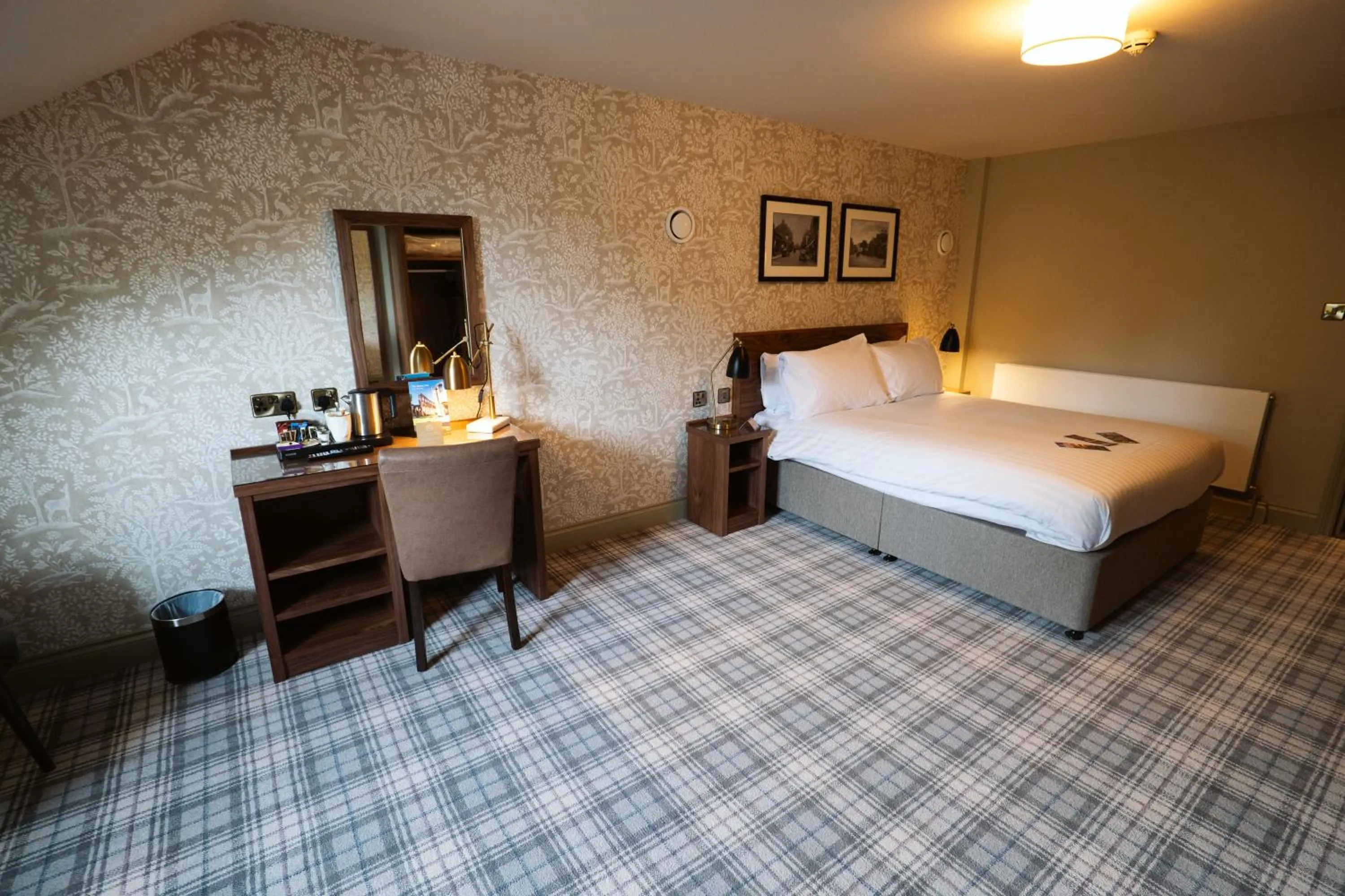 Bed in The Ripon Inn - The Inn Collection Group