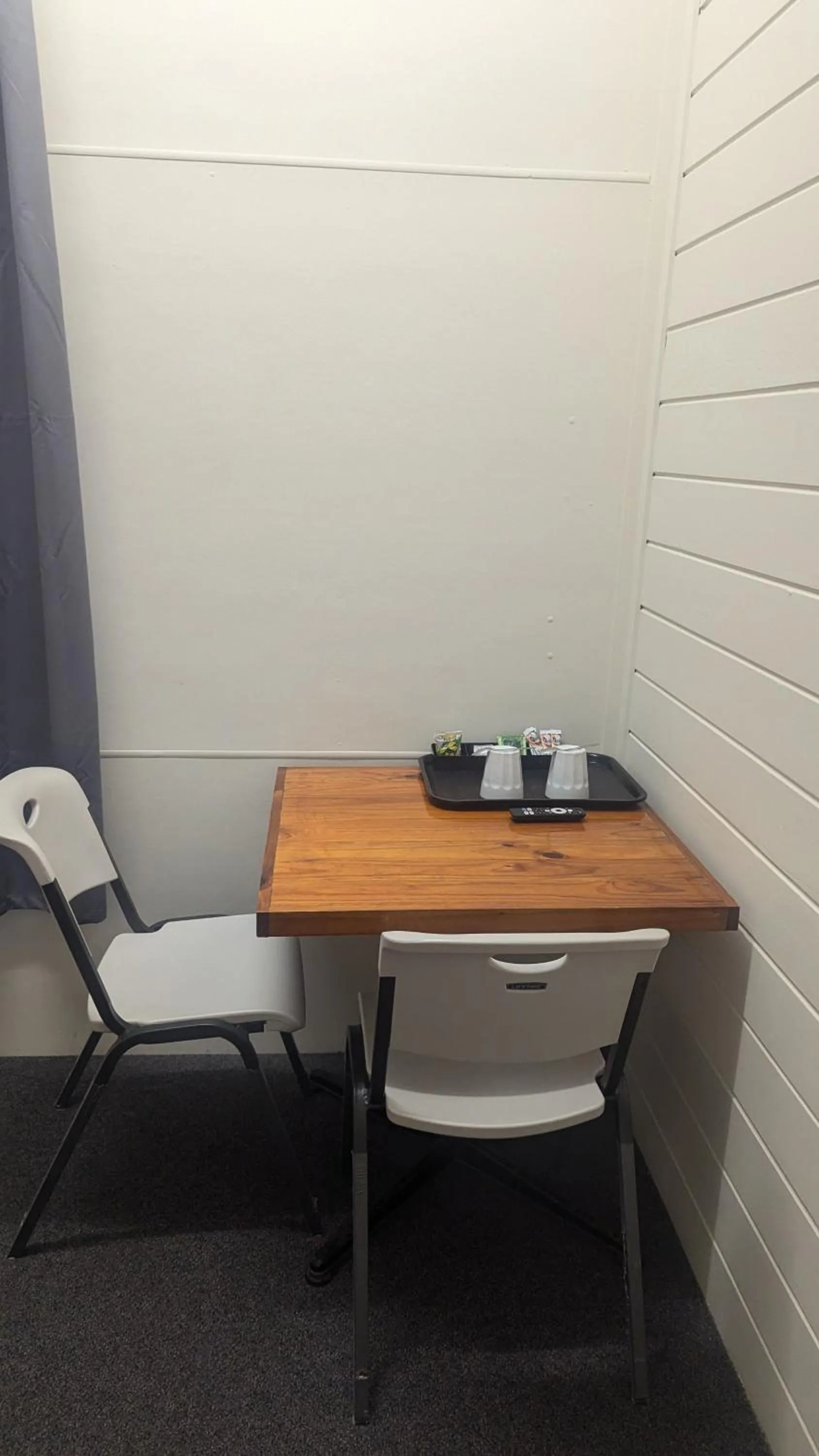 GRAND CENTRAL HOTEL PROSERPINE