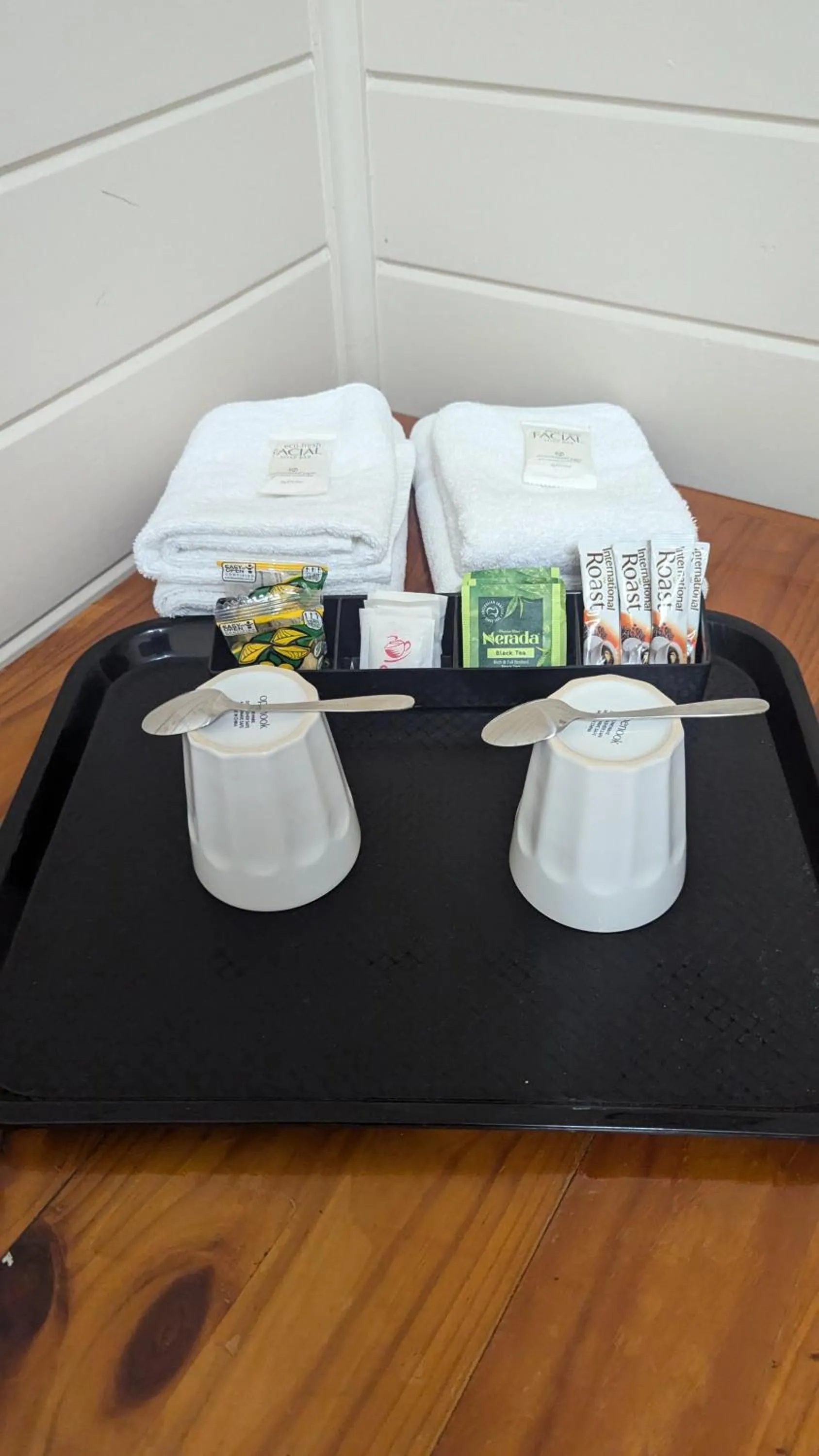 GRAND CENTRAL HOTEL PROSERPINE