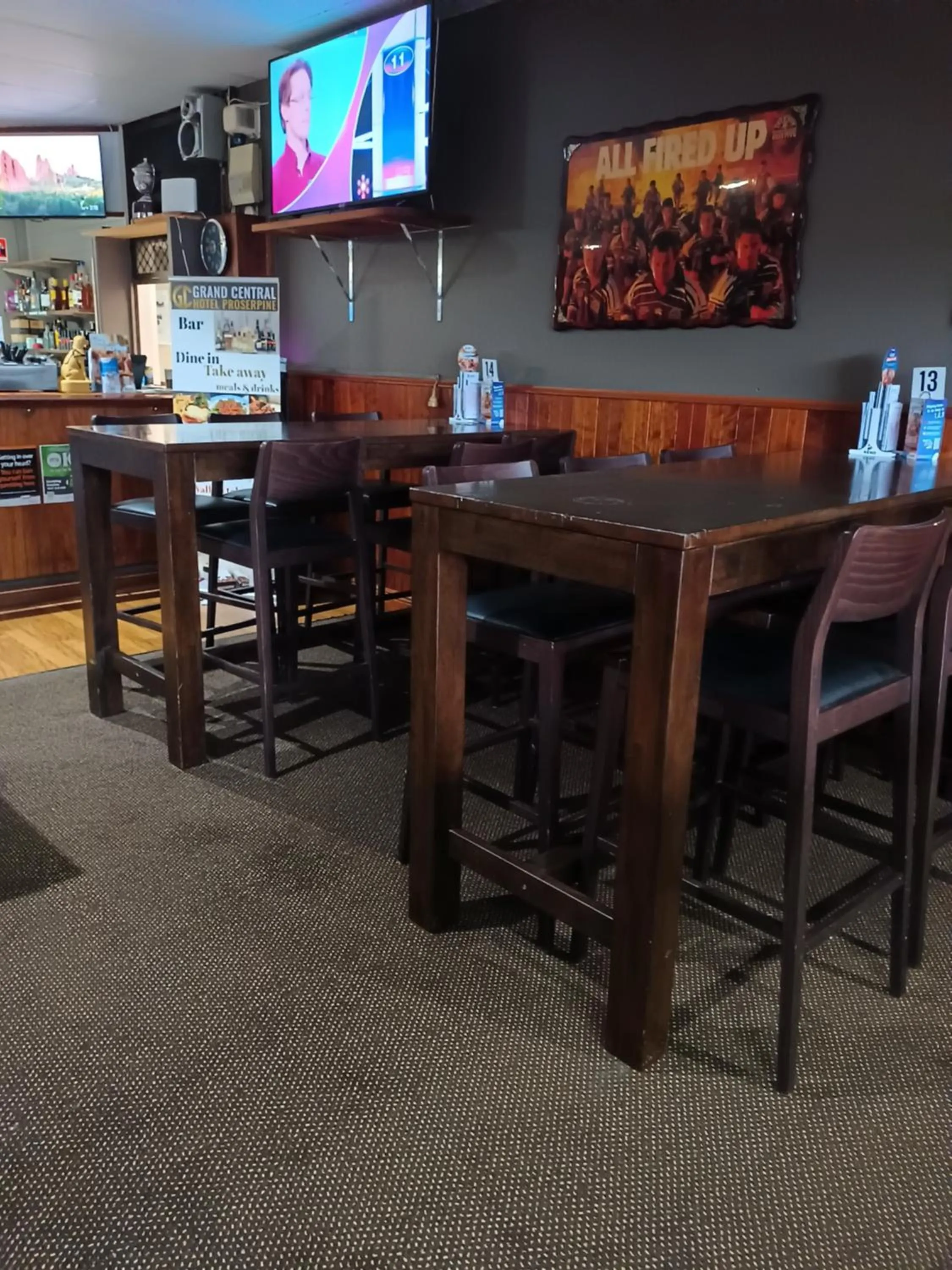 Lounge or bar in GRAND CENTRAL HOTEL PROSERPINE