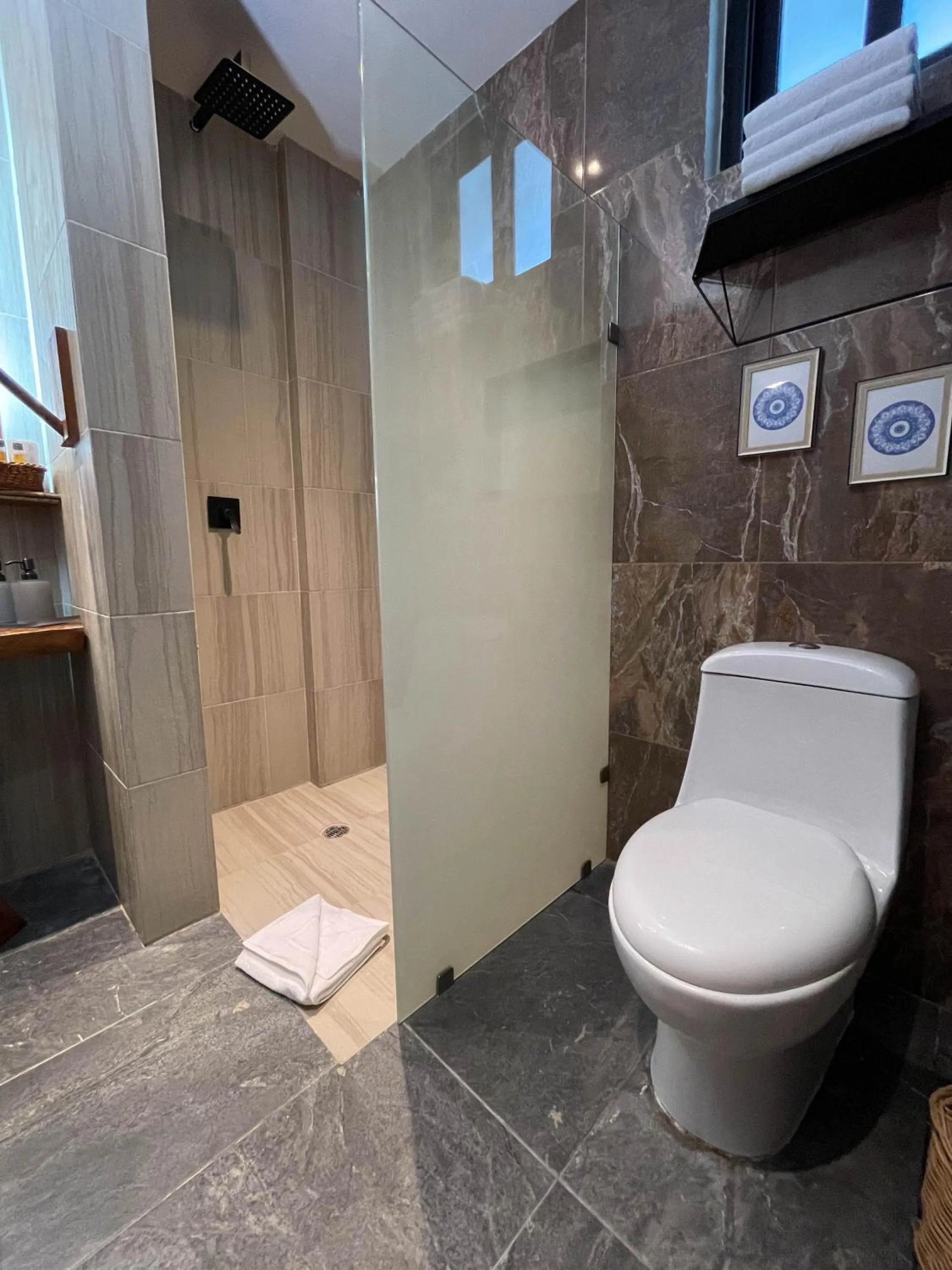 Shower in Akuazul Resorts Adults Only