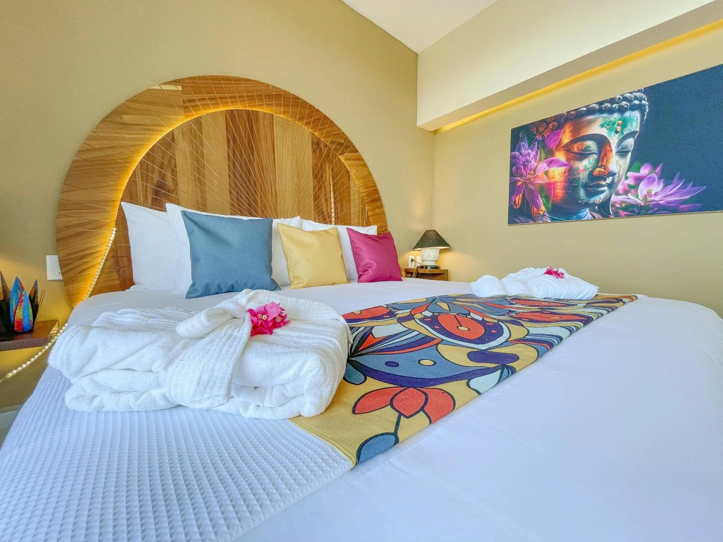 Bed in Akuazul Resorts Adults Only