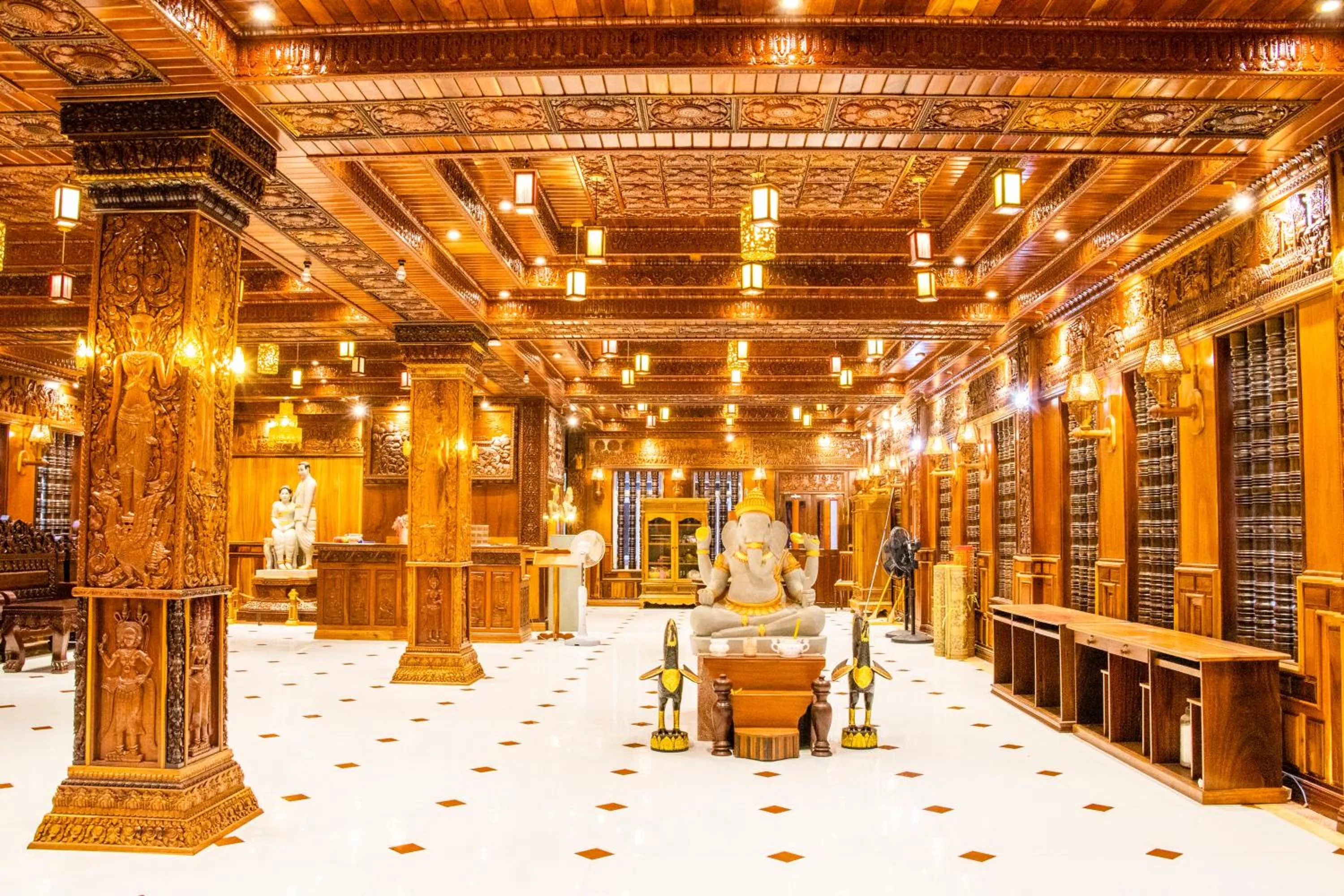 Lounge or bar in Puok Hotel