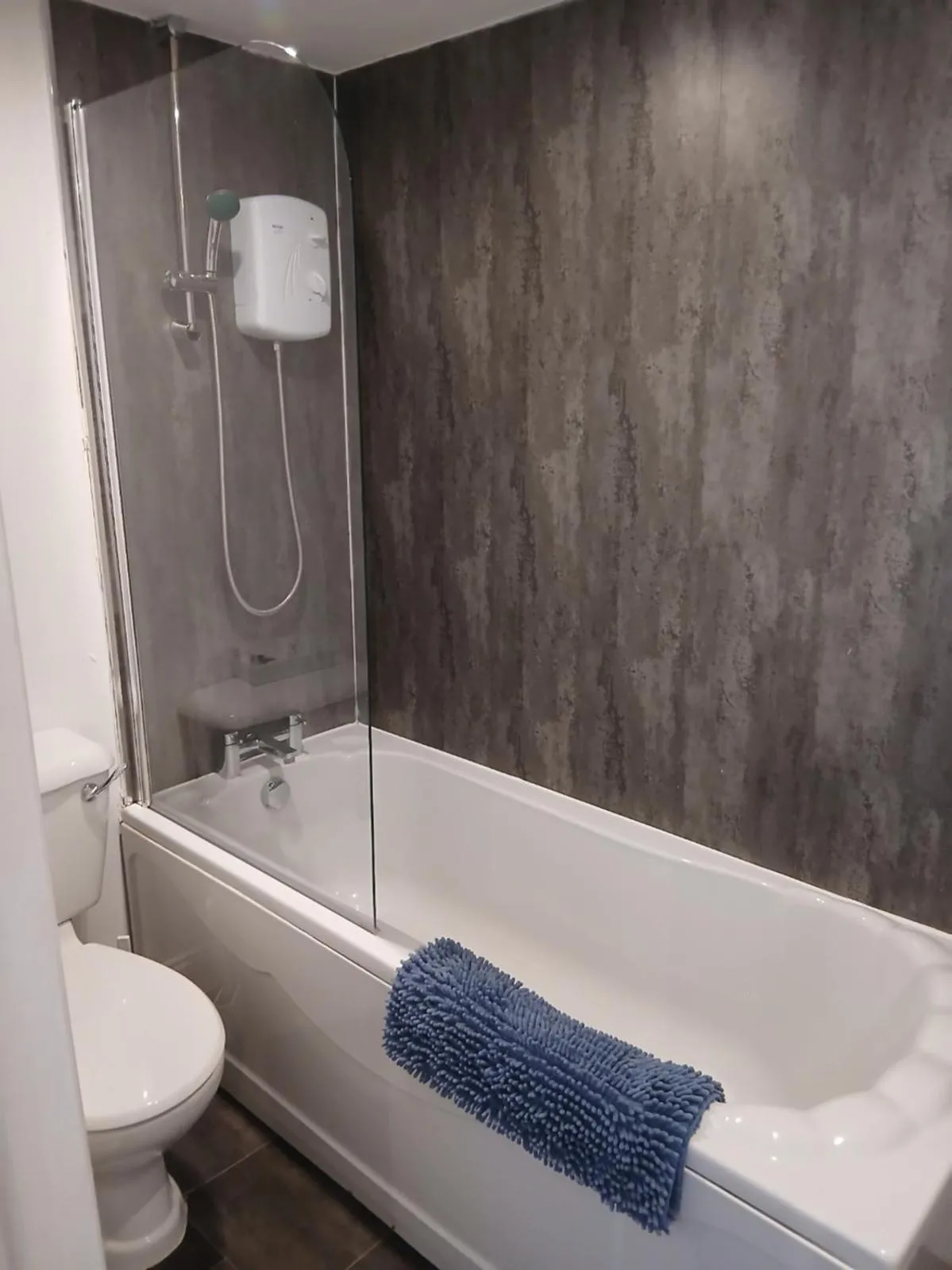 Bathroom in The Downe Arms Inn