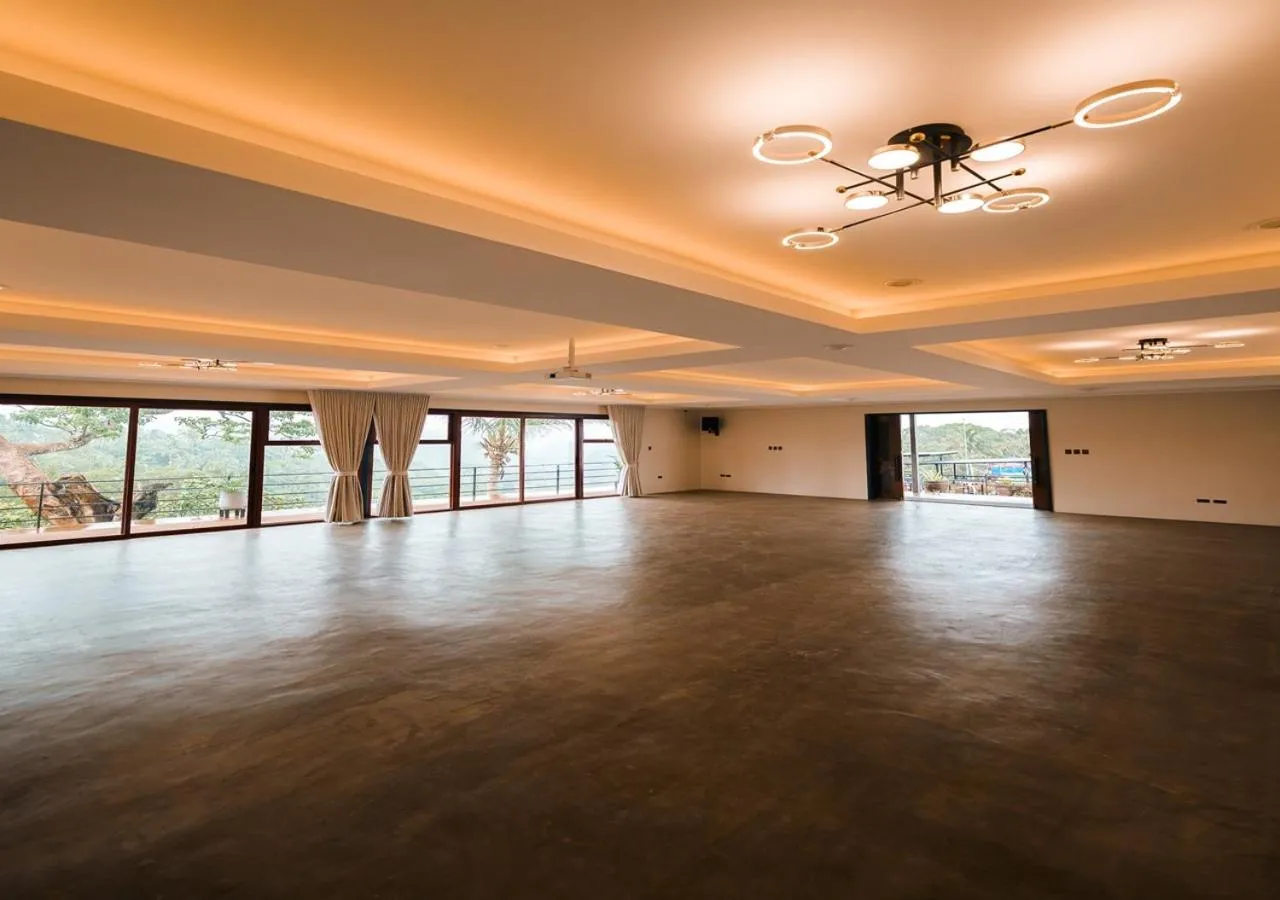 group of guests in Magarra Hotel