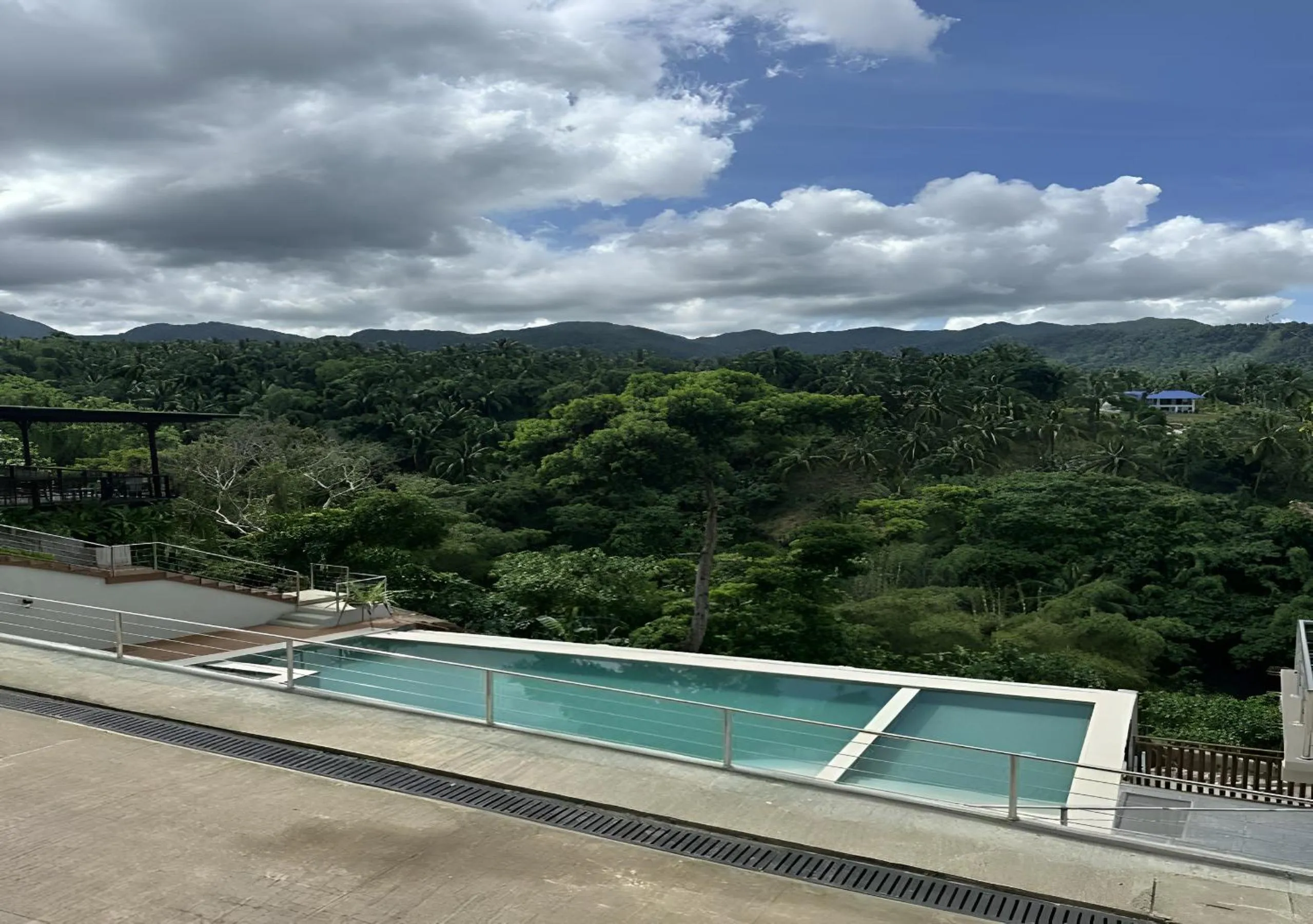 Swimming pool in Magarra Hotel