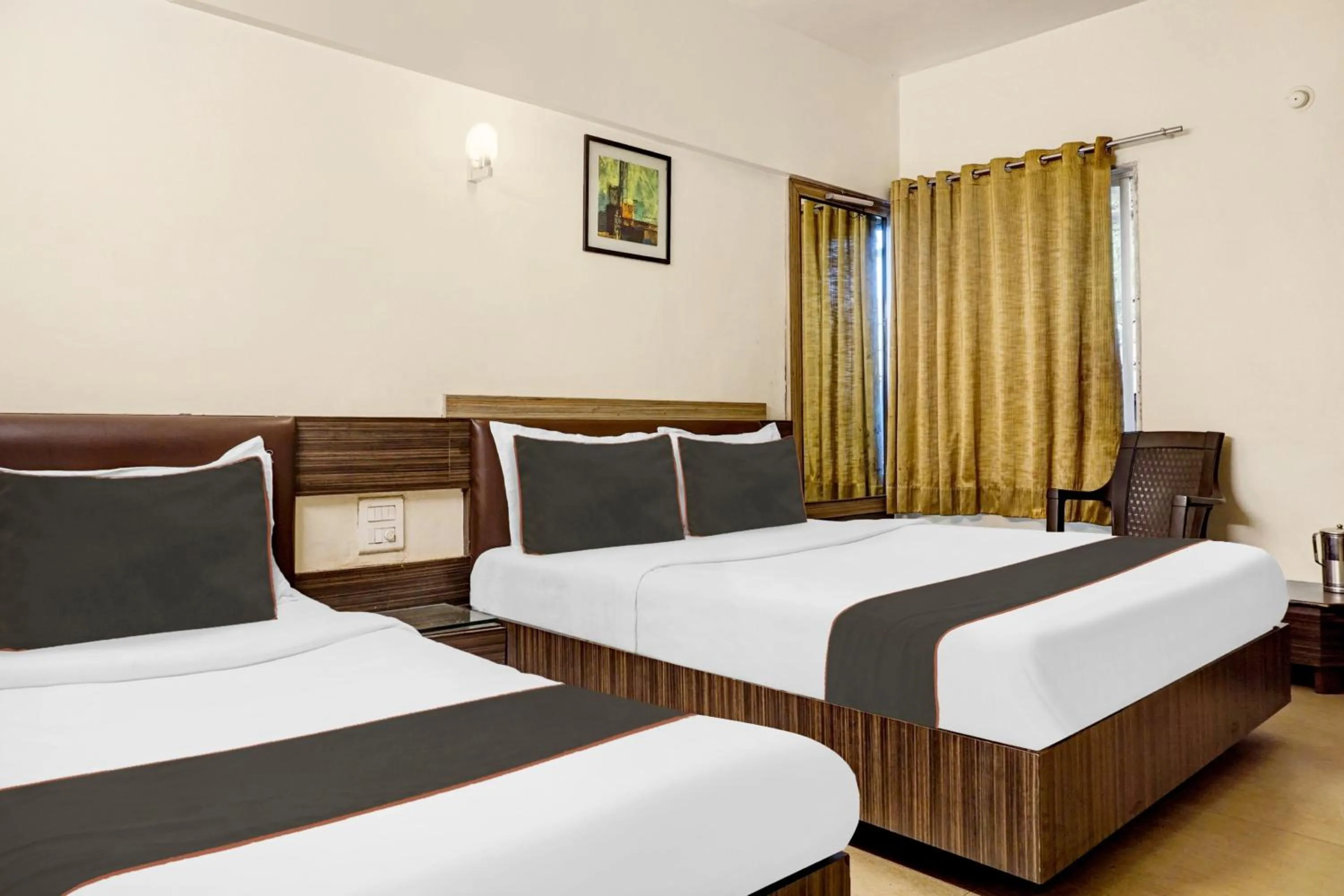 Bedroom, Bed in Collection O Rama Executive