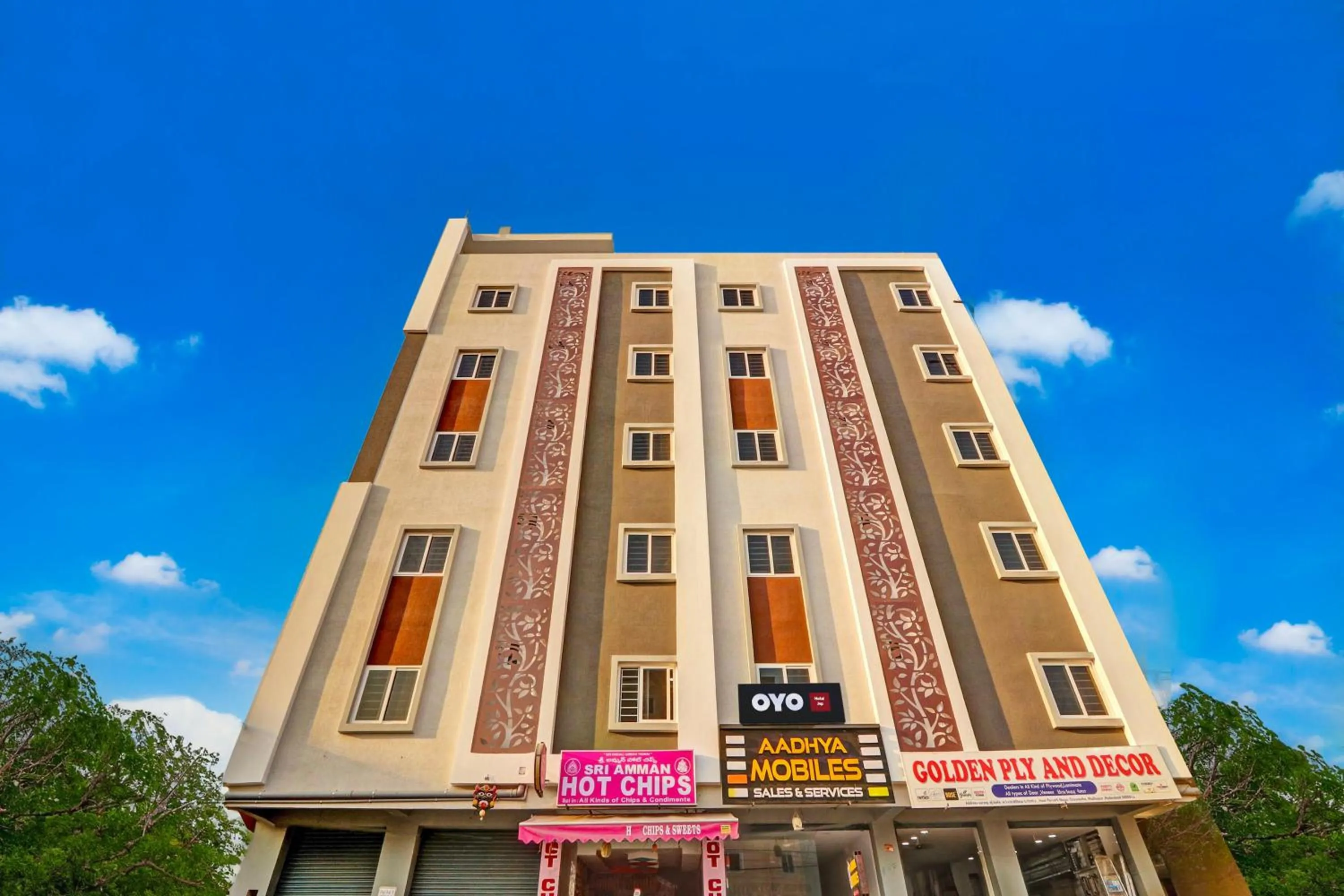 Facade/entrance in Hotel O JVP Hotels