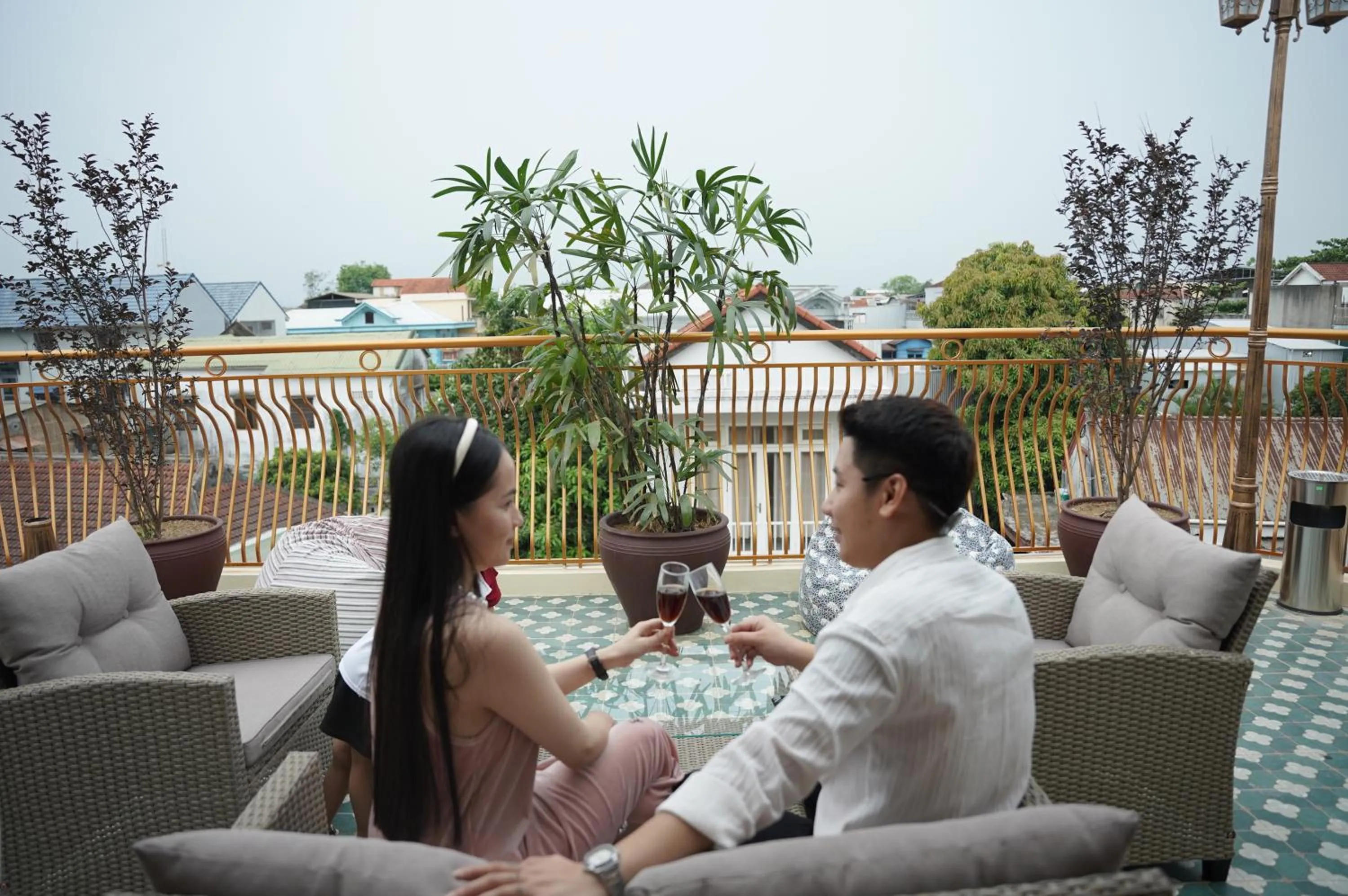 Balcony/Terrace in 75 Garden INN