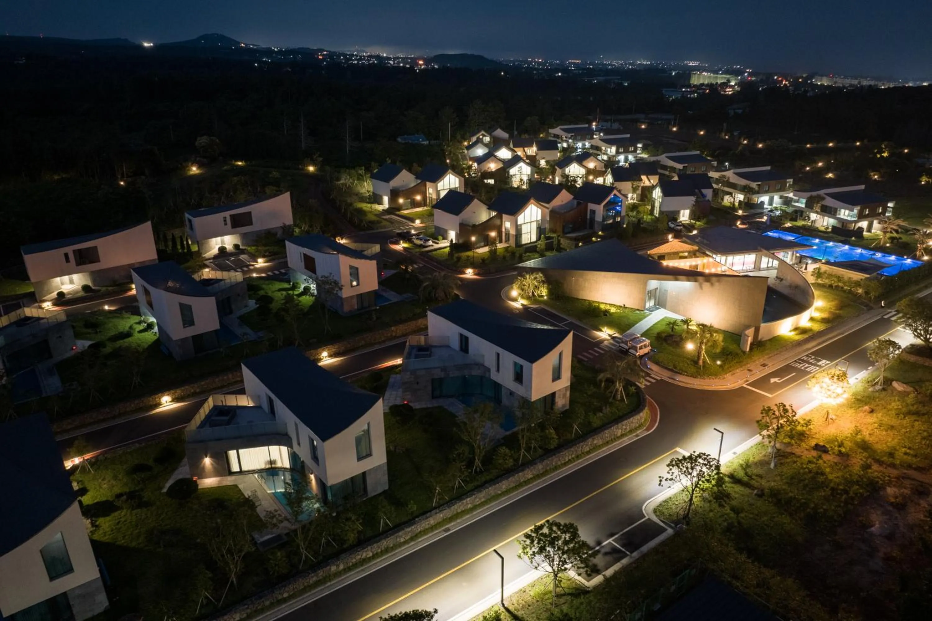 Property building in Yakmaeul