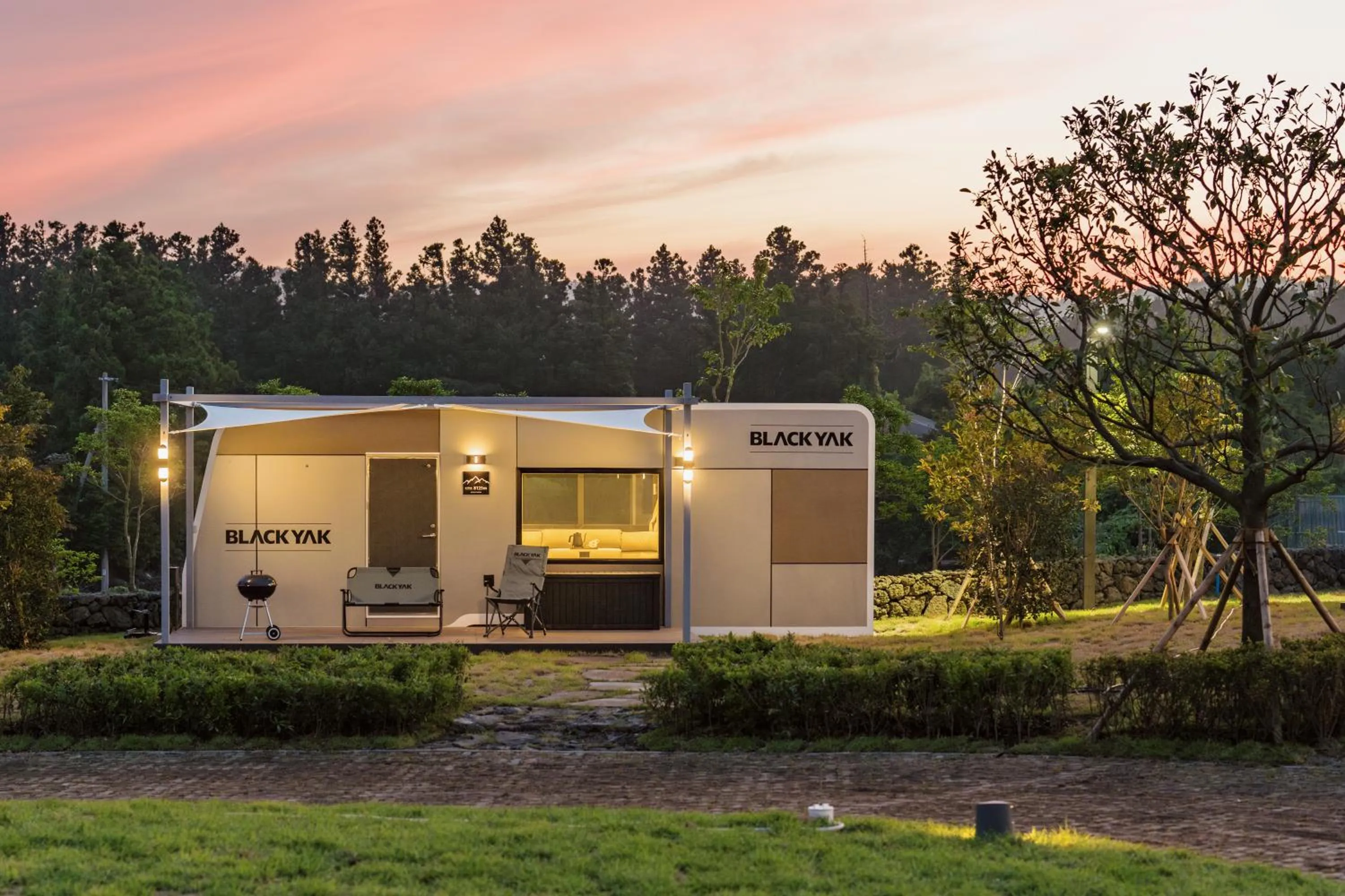 Property building in Yakmaeul