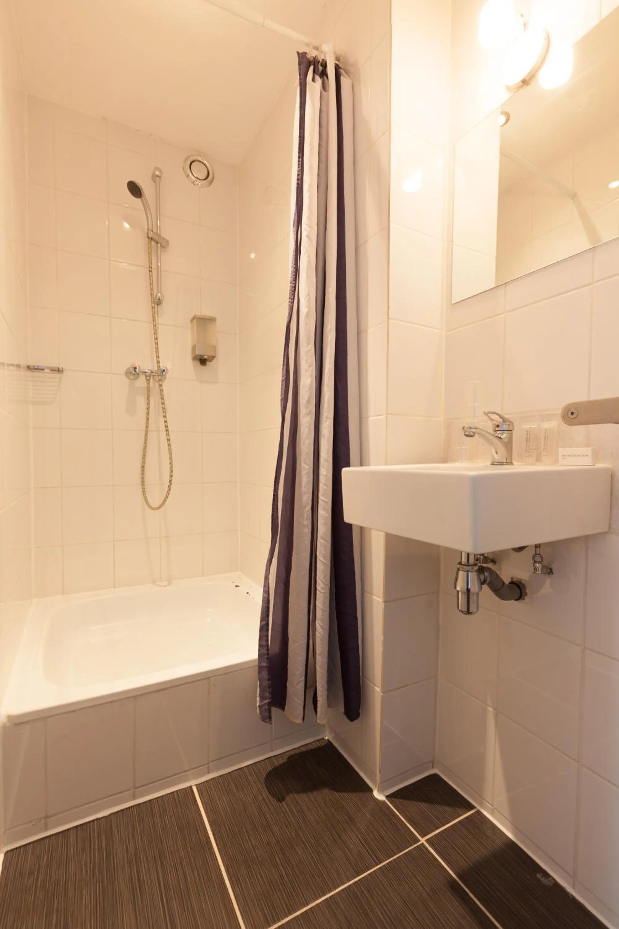 Bathroom in ITC Hotel