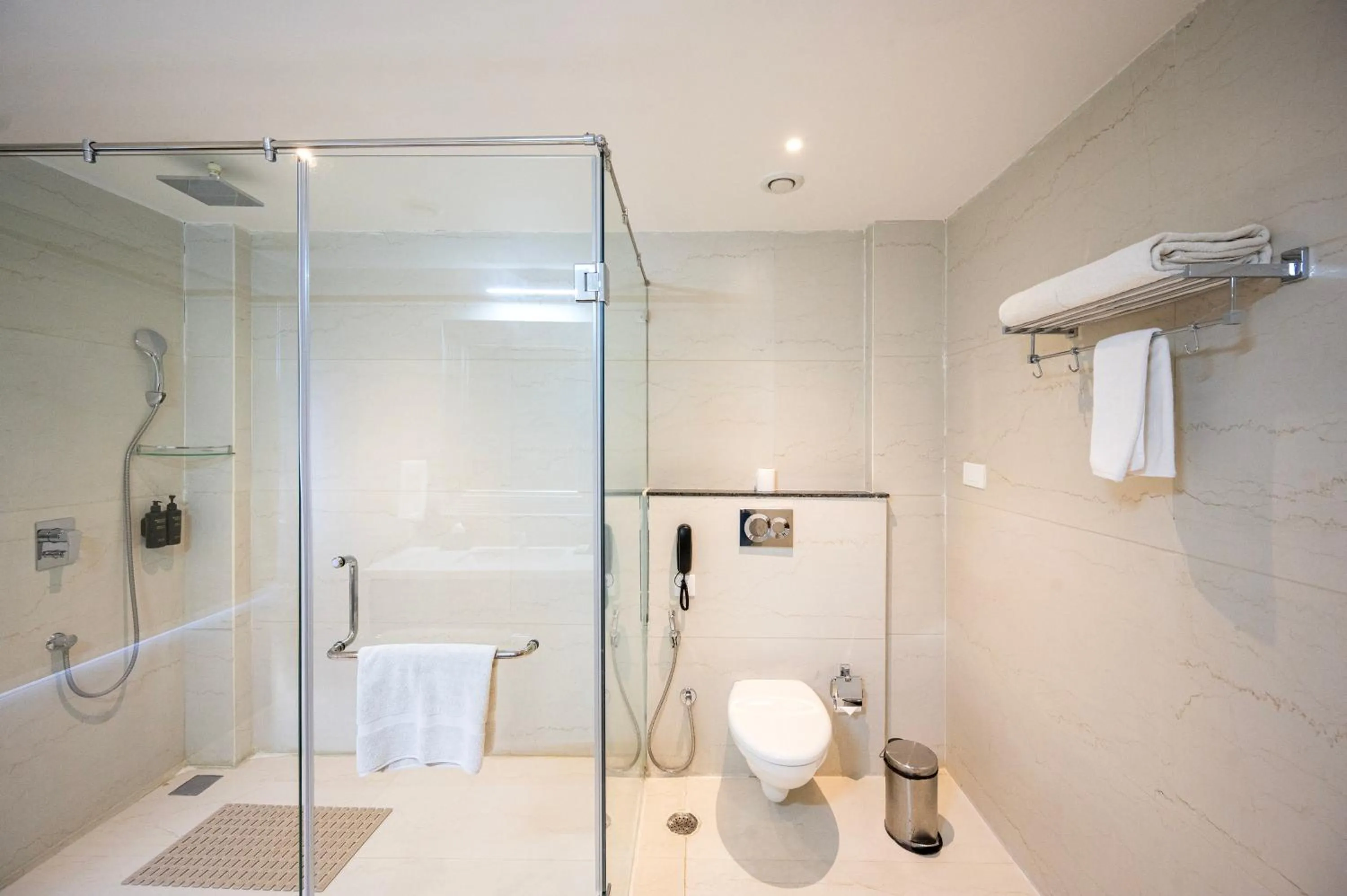 Essentia Luxury Resort & Spa Udaipur