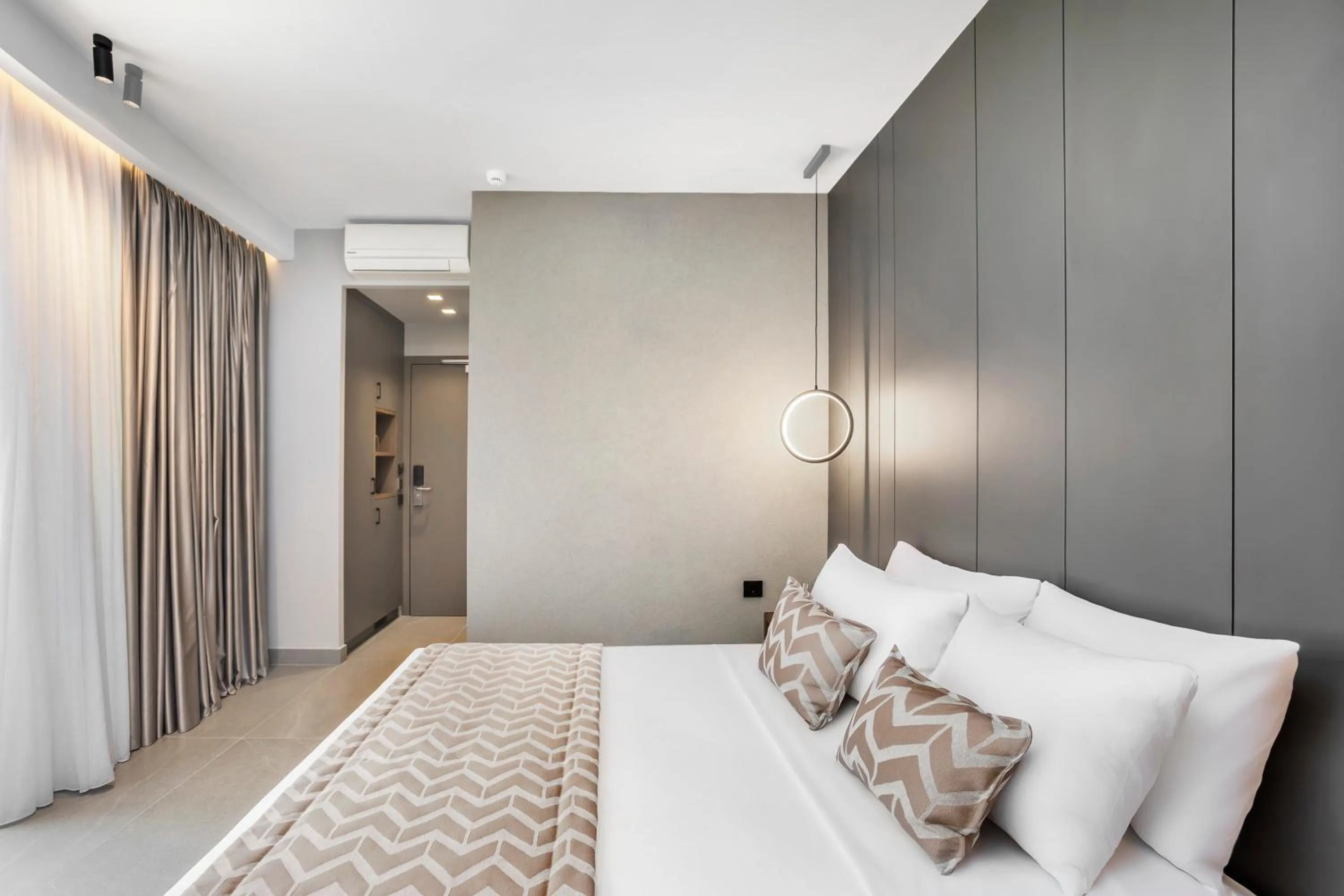 Bed in Luuks Luxury Accommodation