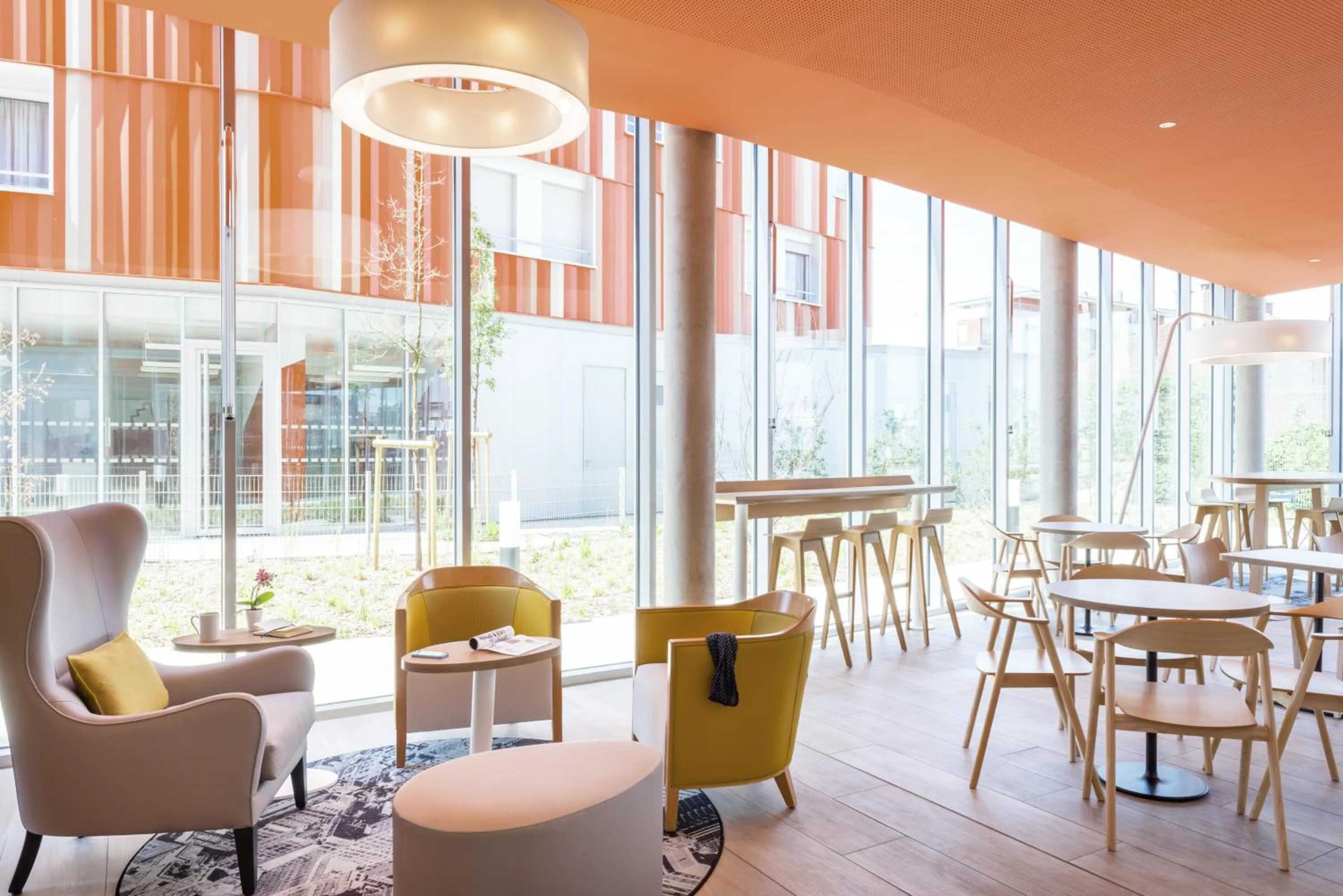 Patio in Aparthotel Adagio Access Paris Massy Gare