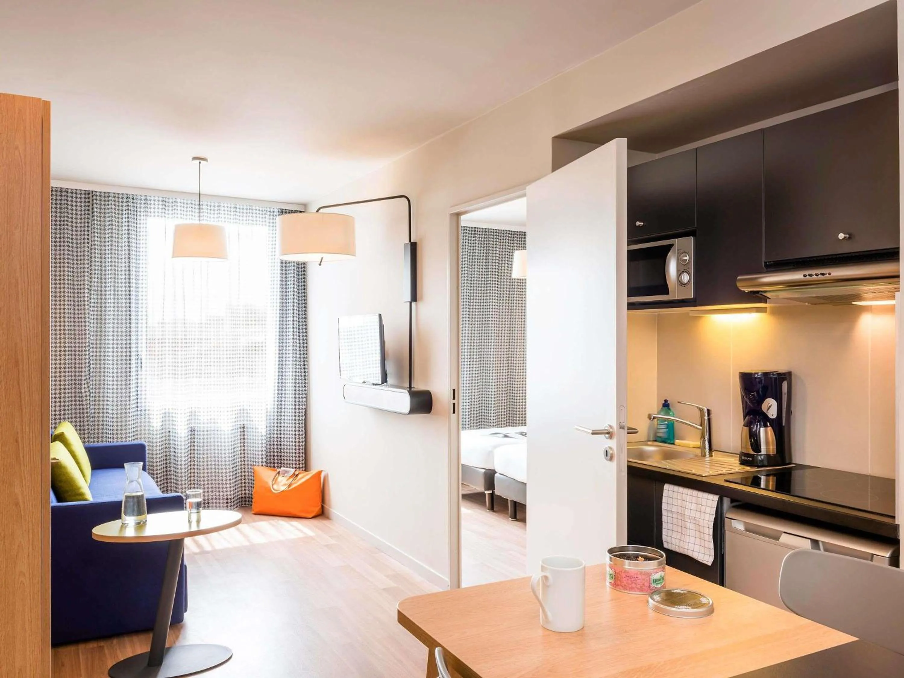 Property building in Aparthotel Adagio Access Paris Massy Gare