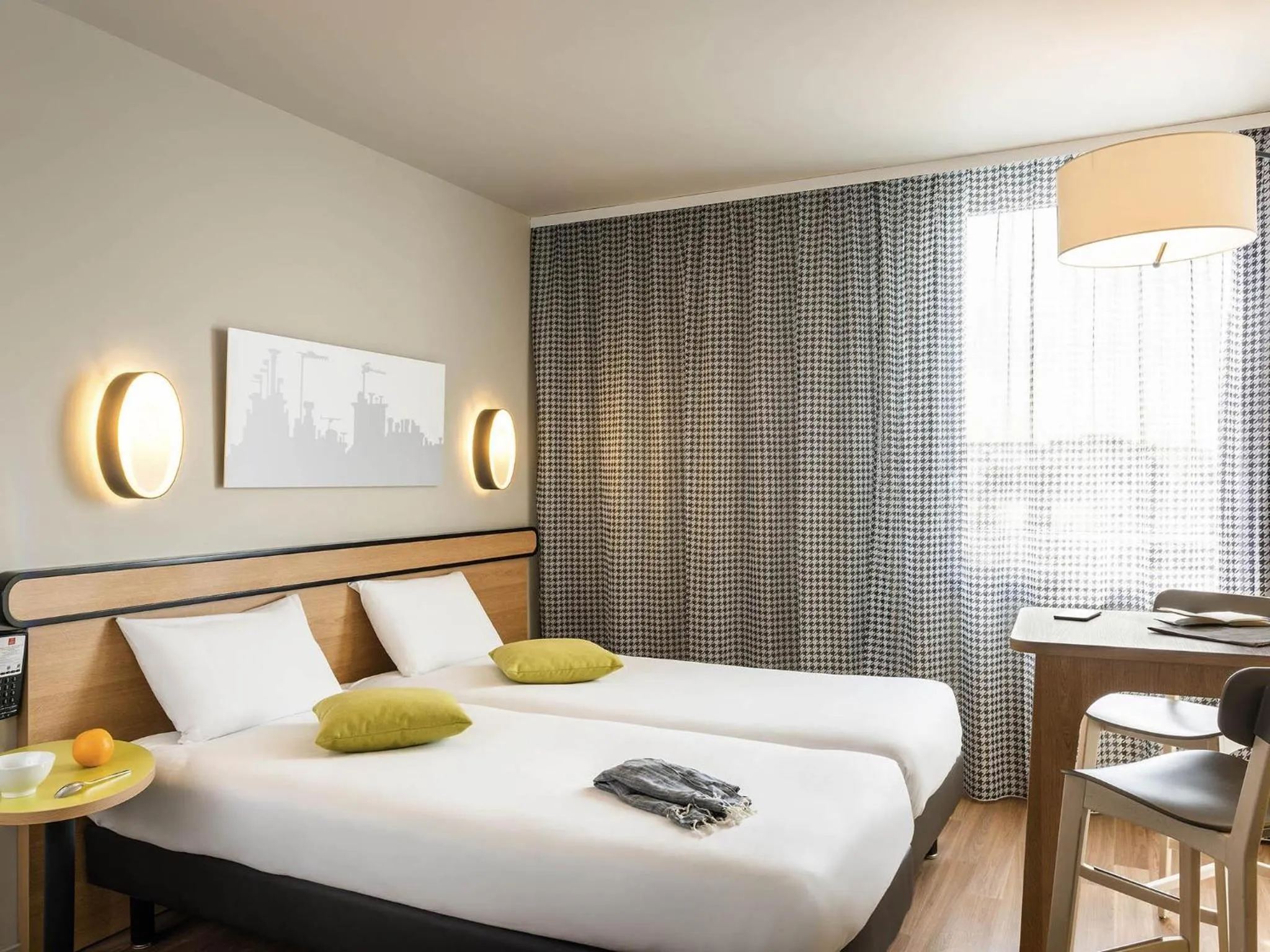 Bedroom, Bed in Aparthotel Adagio Access Paris Massy Gare