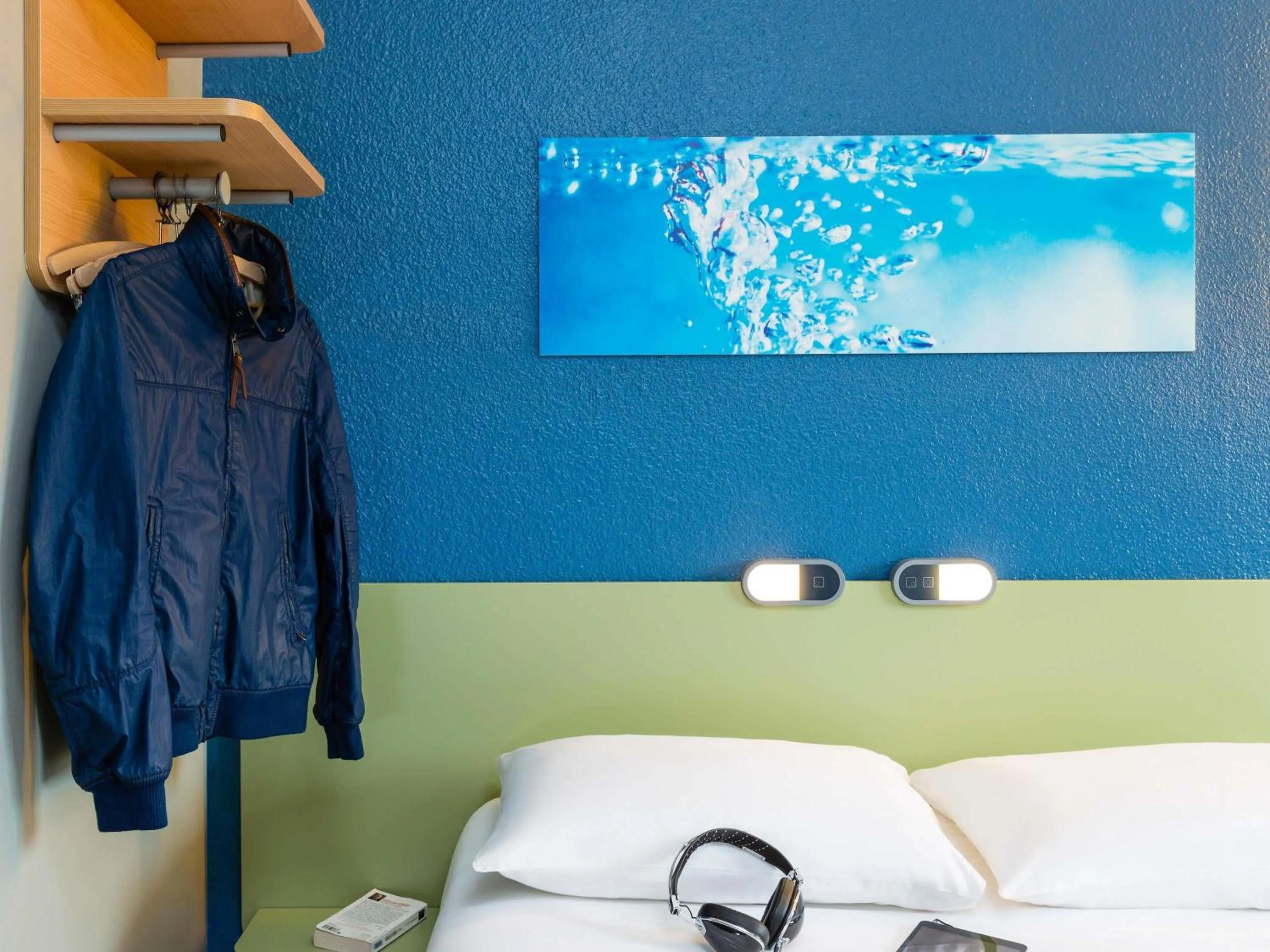 Bedroom in Ibis Budget Angers Parc des Expositions