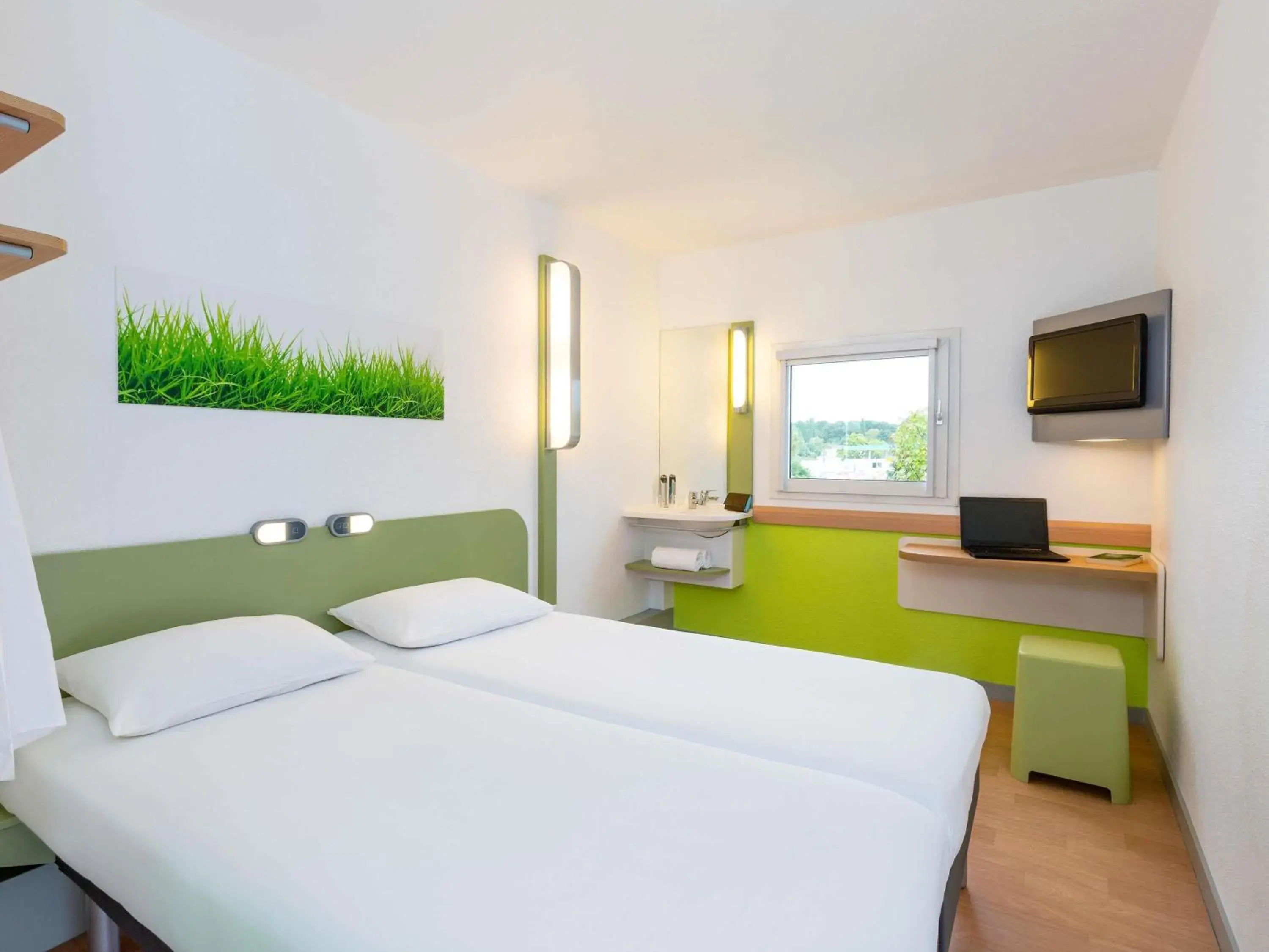 Twin Room in Ibis Budget Angers Parc des Expositions Twin Room in Ibis Budget Angers Parc des Expositions