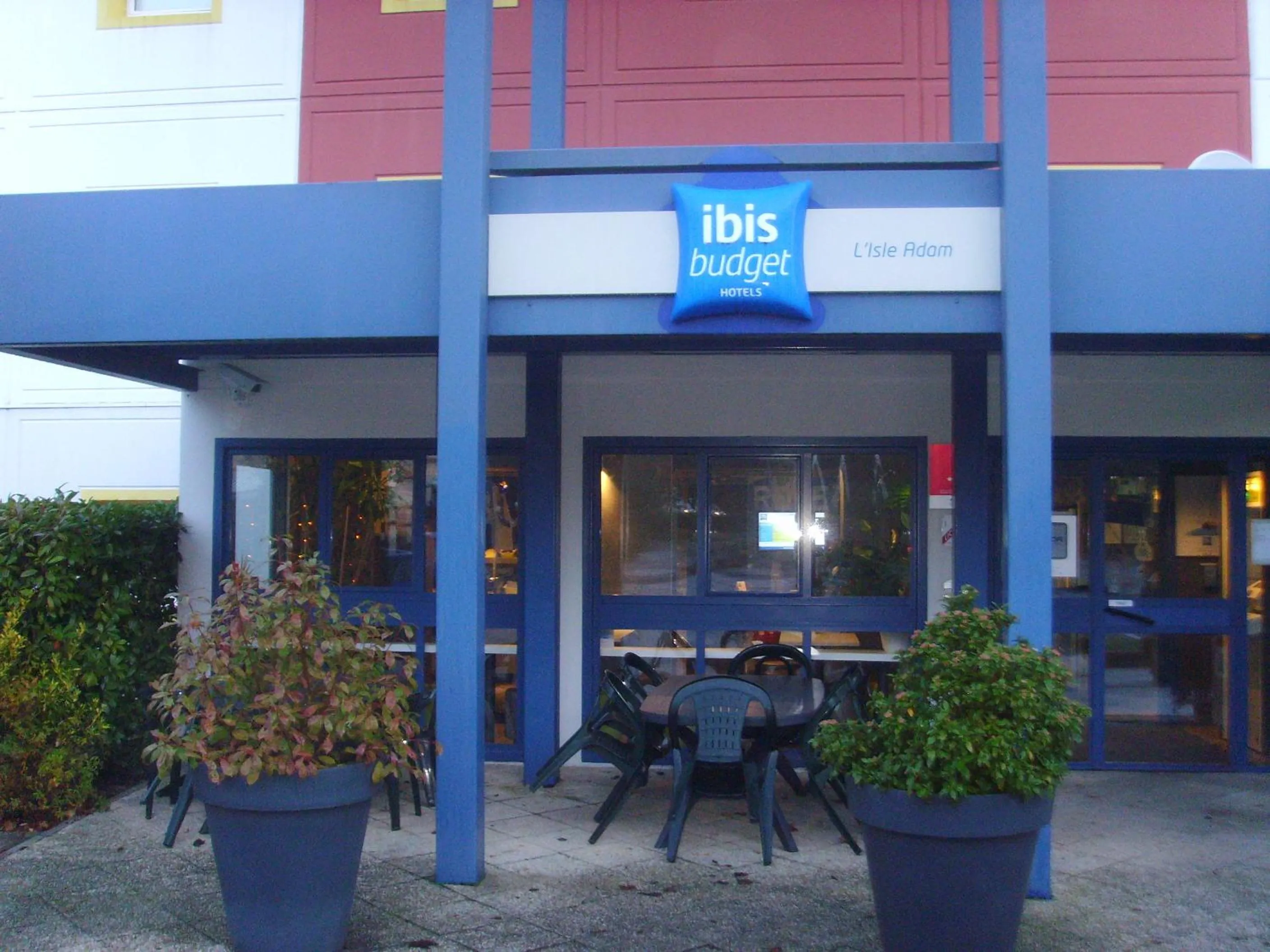 Facade/entrance in ibis budget L'Isle Adam
