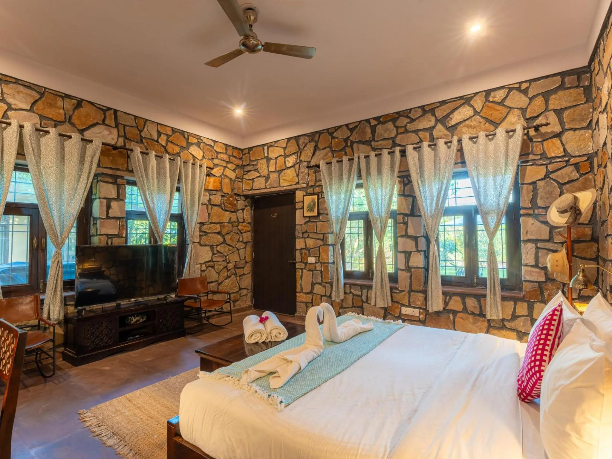 TV and multimedia, Bed in Moustache Ranthambore Luxuria