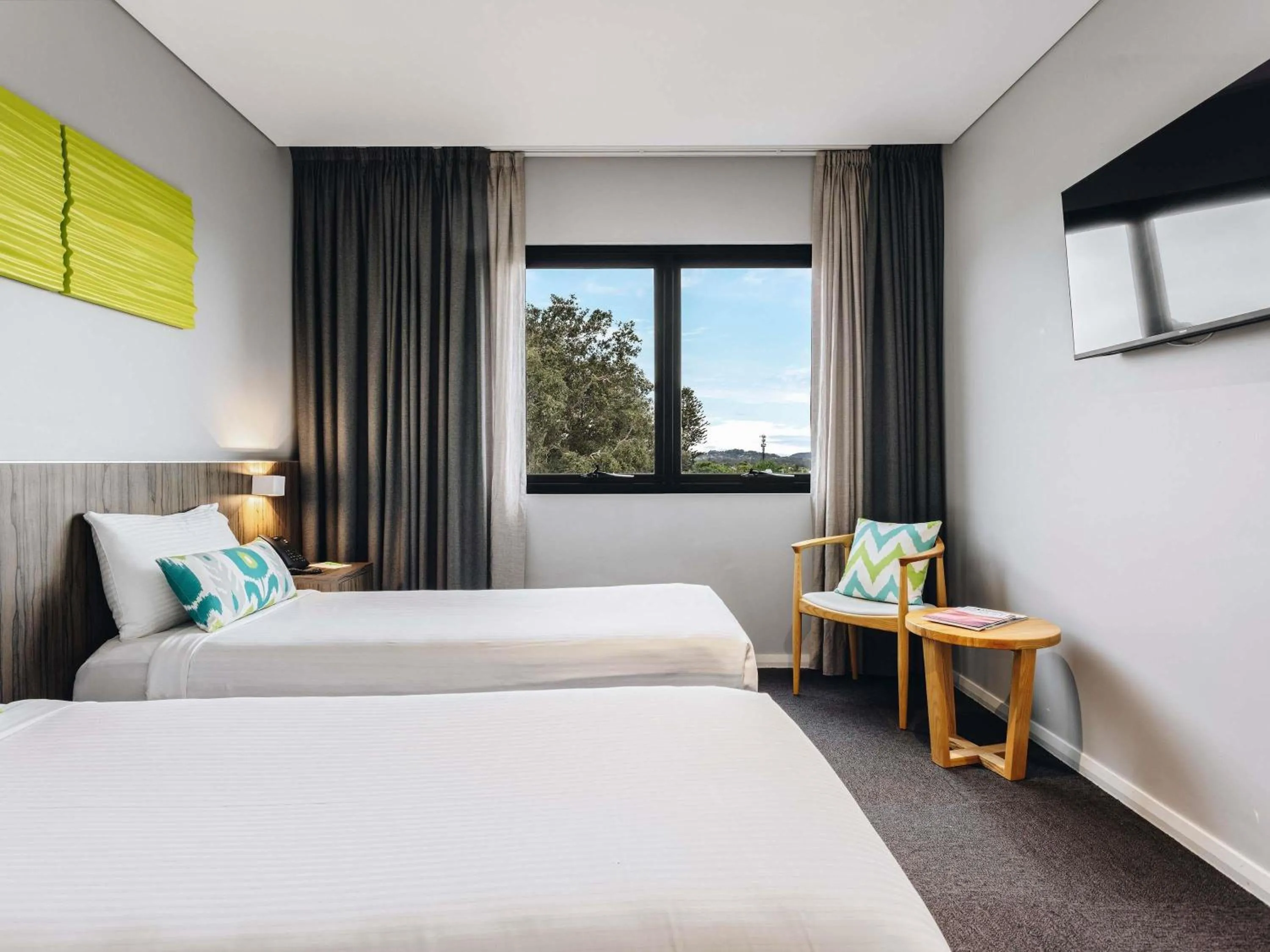 Bedroom, Bed in Ibis Styles The Entrance