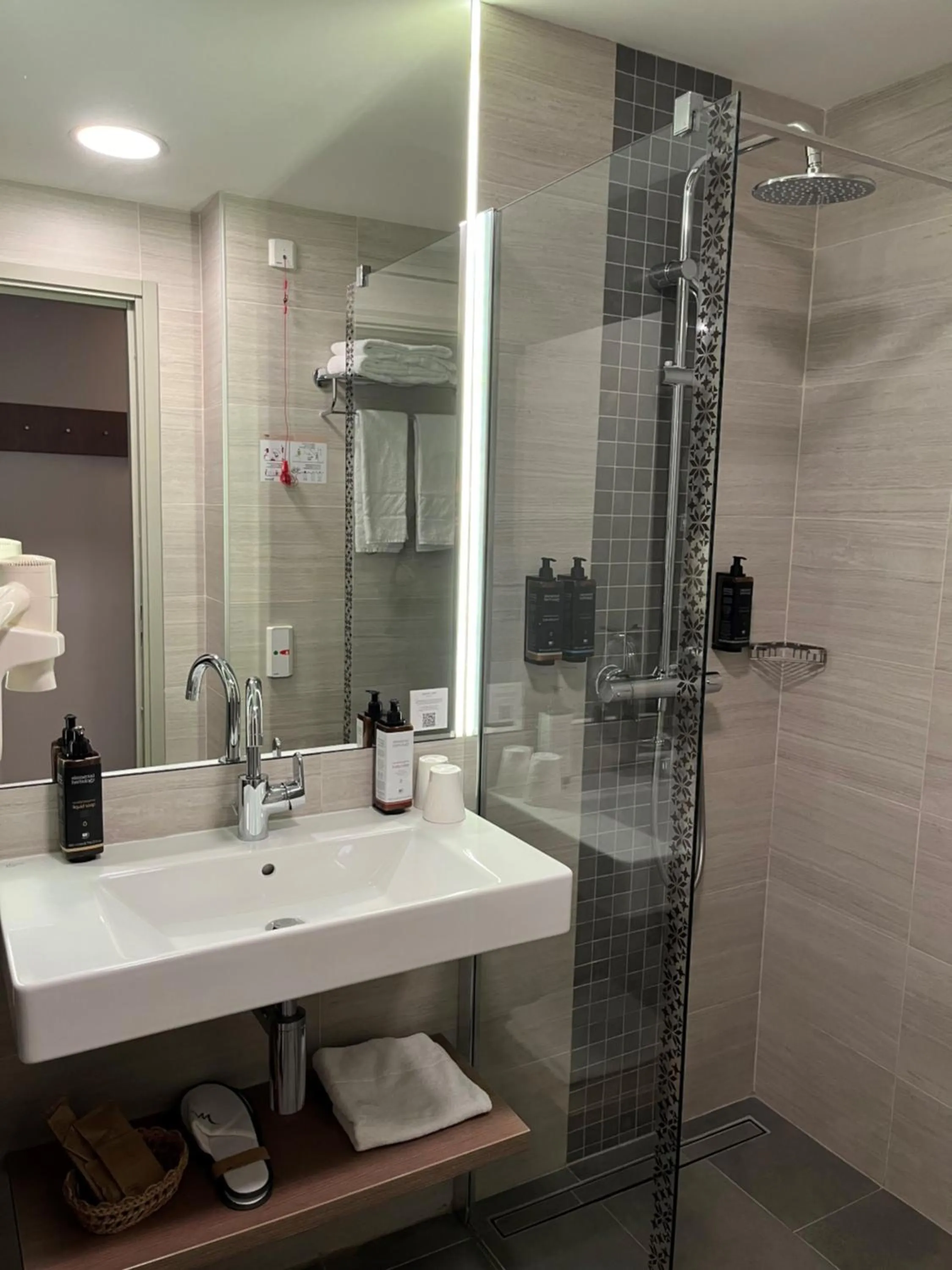 Bathroom in Mercure Bucharest City Center