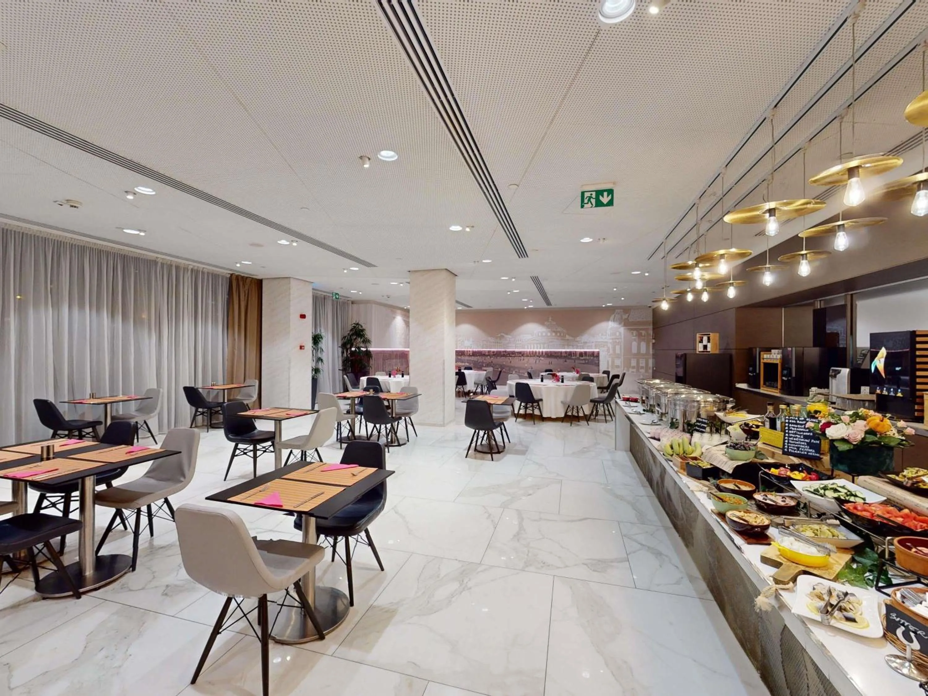 Breakfast in Mercure Bucharest City Center