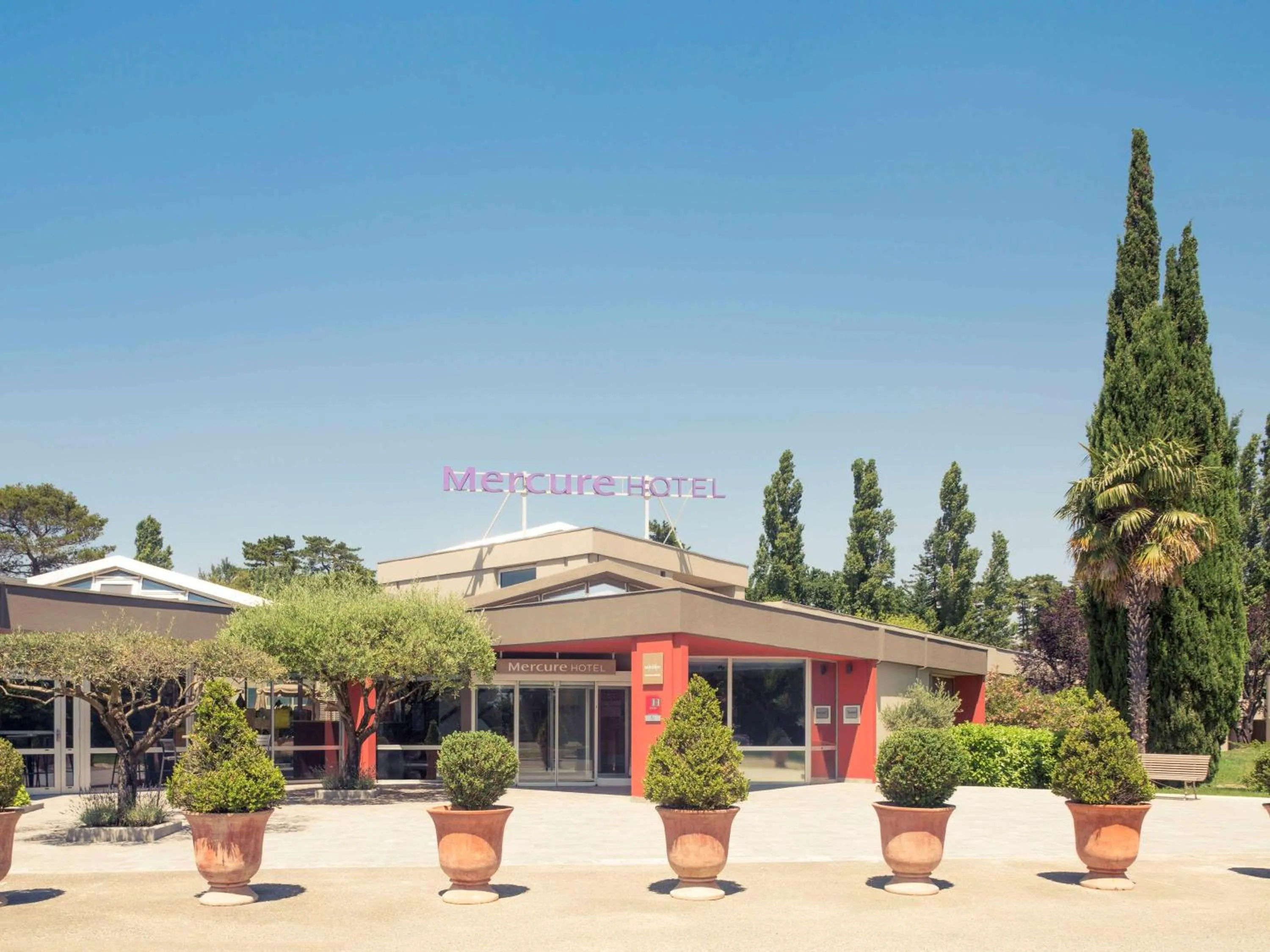 Property building in Mercure Orange Centre A7/A9