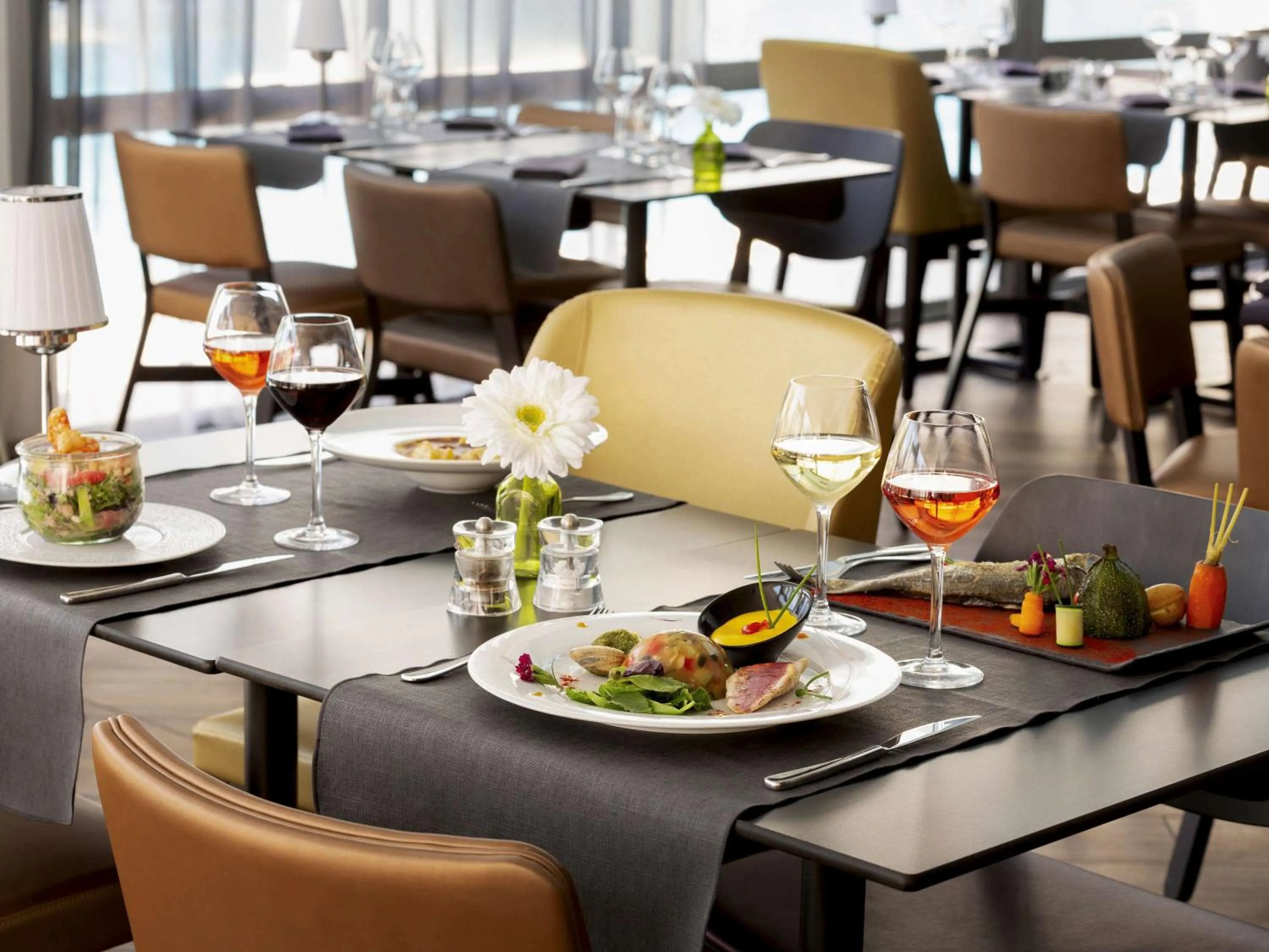 Property building in Mercure Orange Centre A7/A9