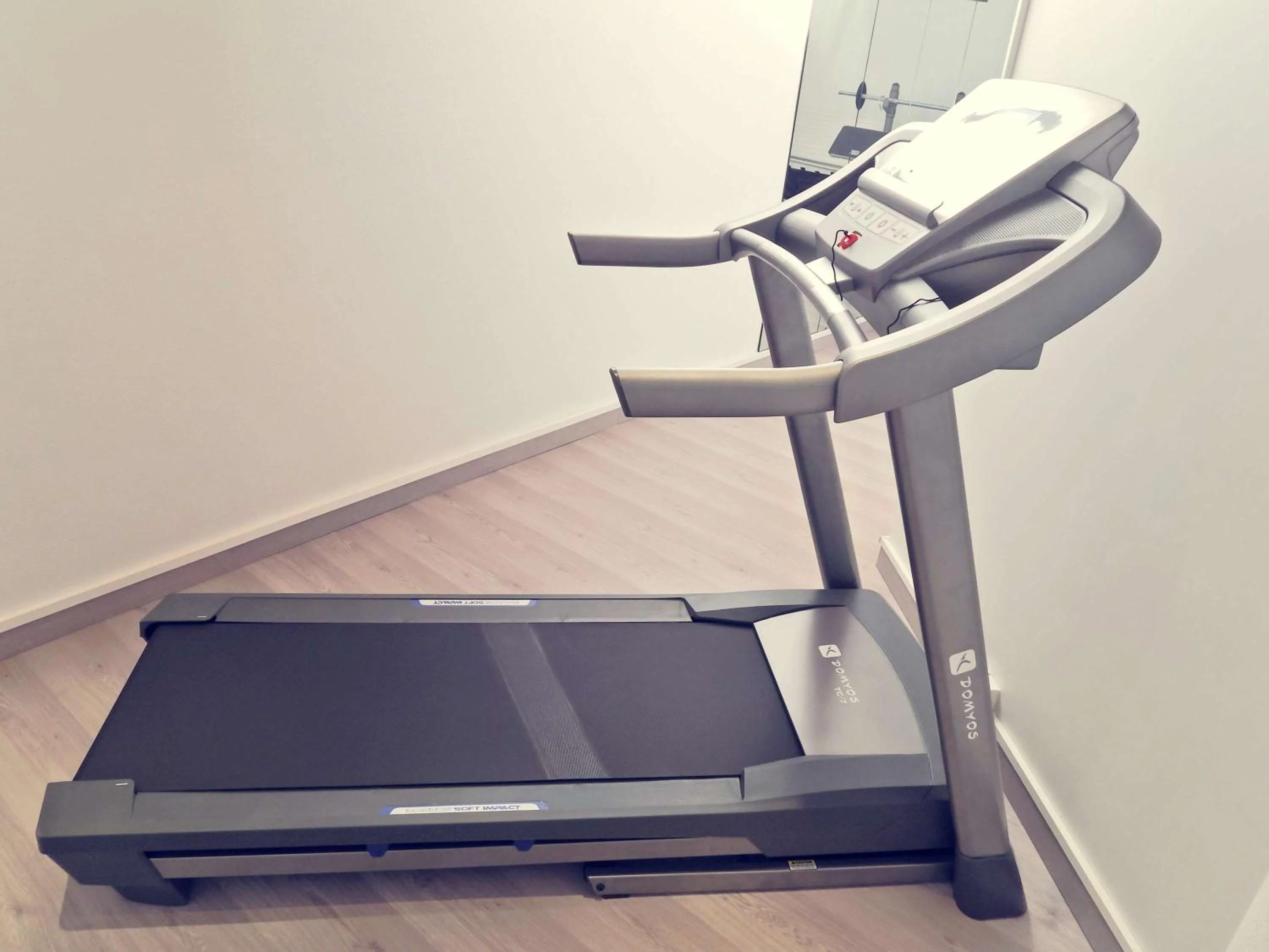 Fitness centre/facilities in Mercure Orange Centre A7/A9