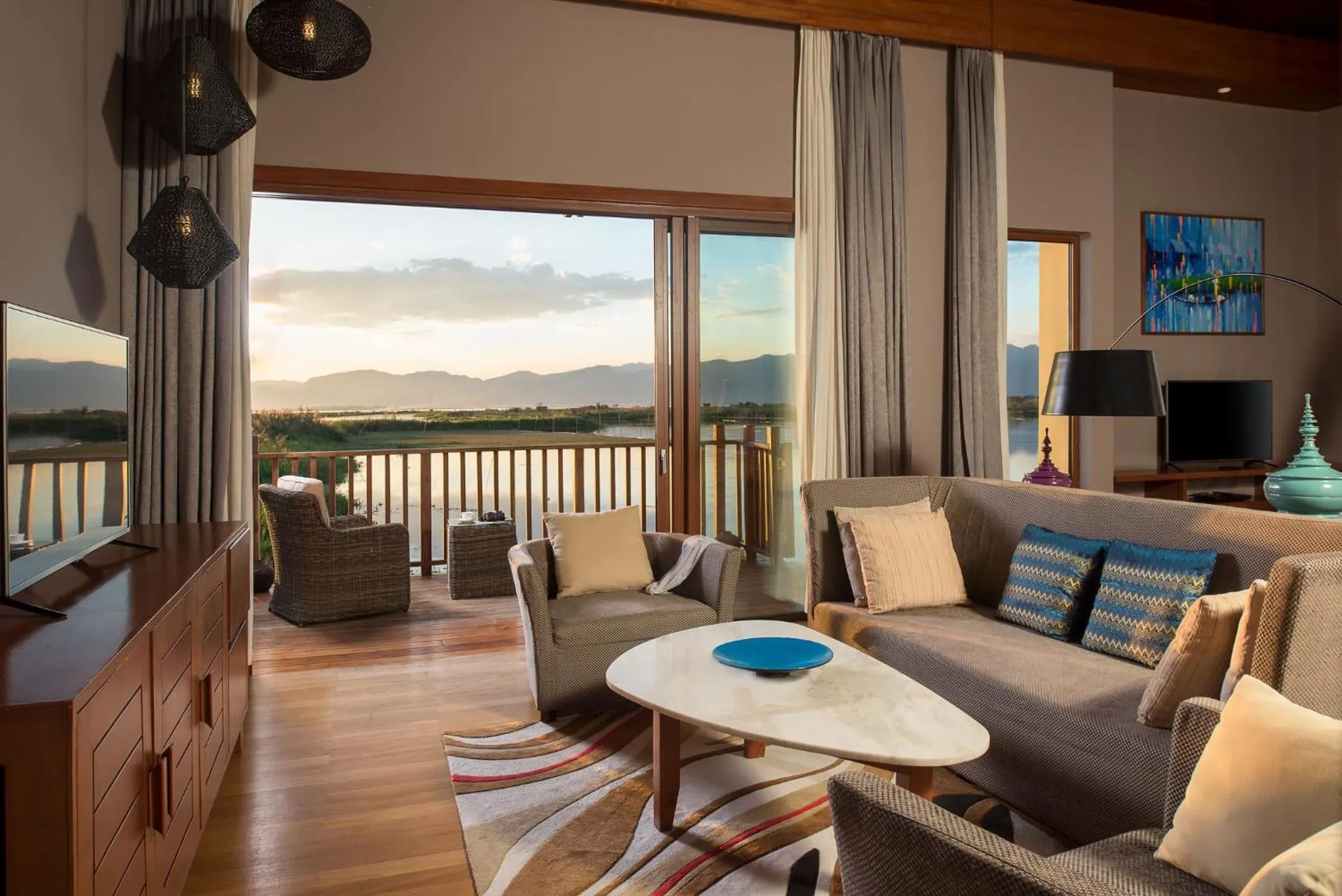 TV and multimedia in Novotel Inle Lake Myat Min