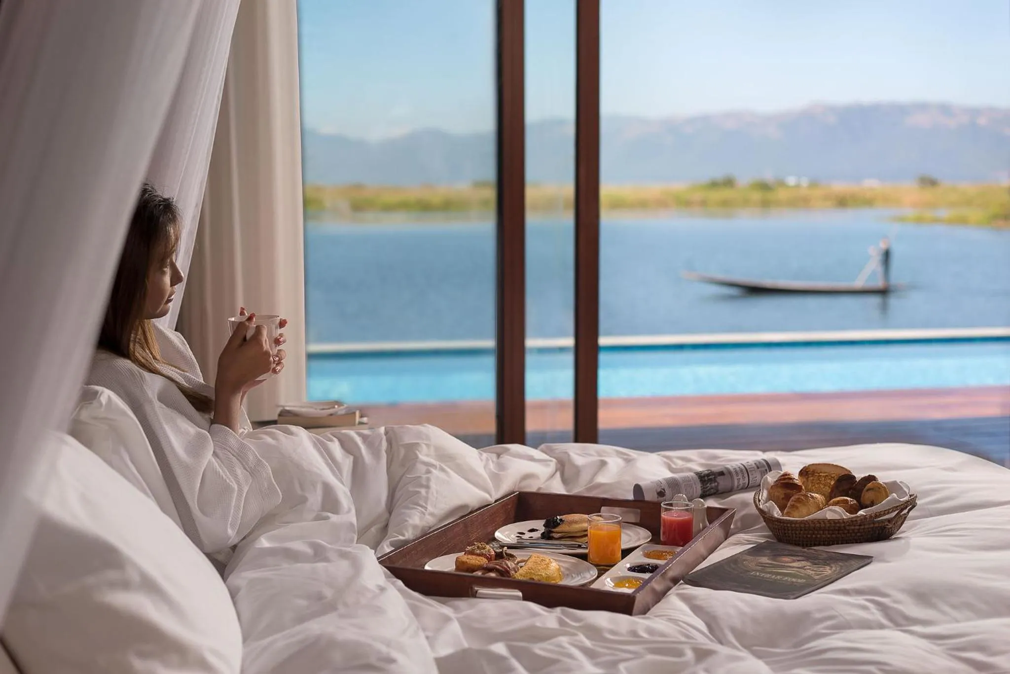 People in Novotel Inle Lake Myat Min