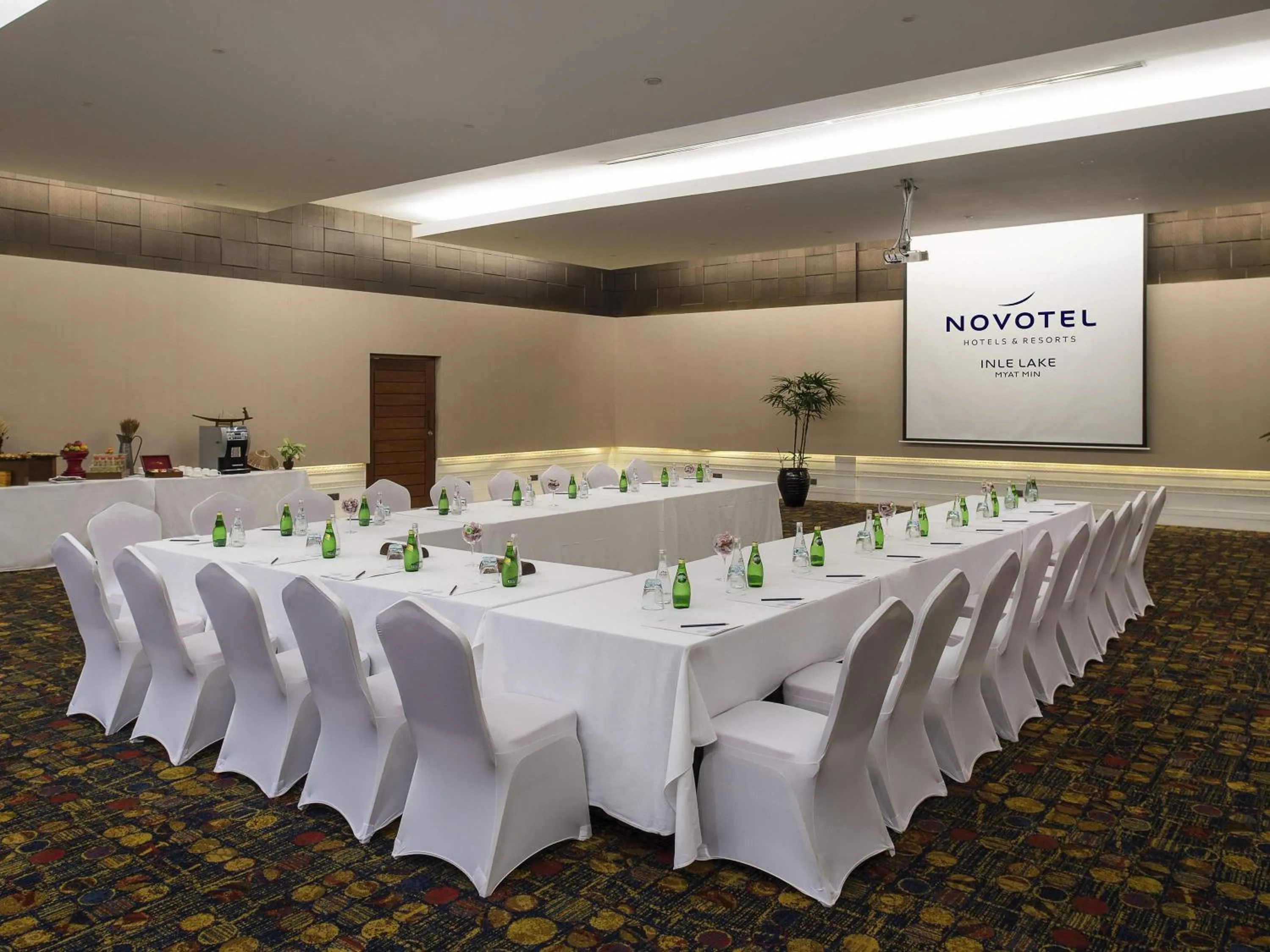 Meeting/conference room in Novotel Inle Lake Myat Min