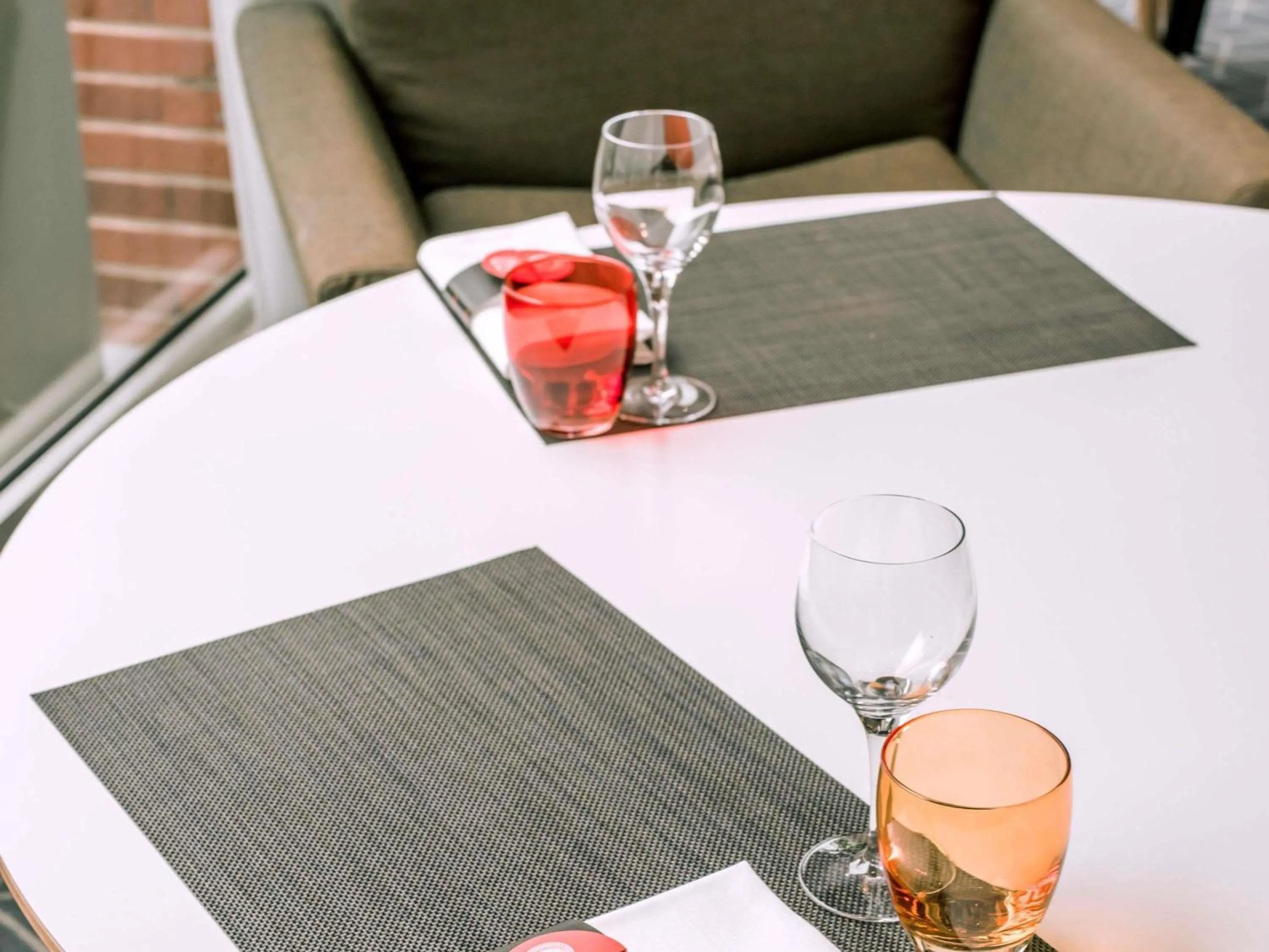 Lounge or bar in Novotel Yangon Max