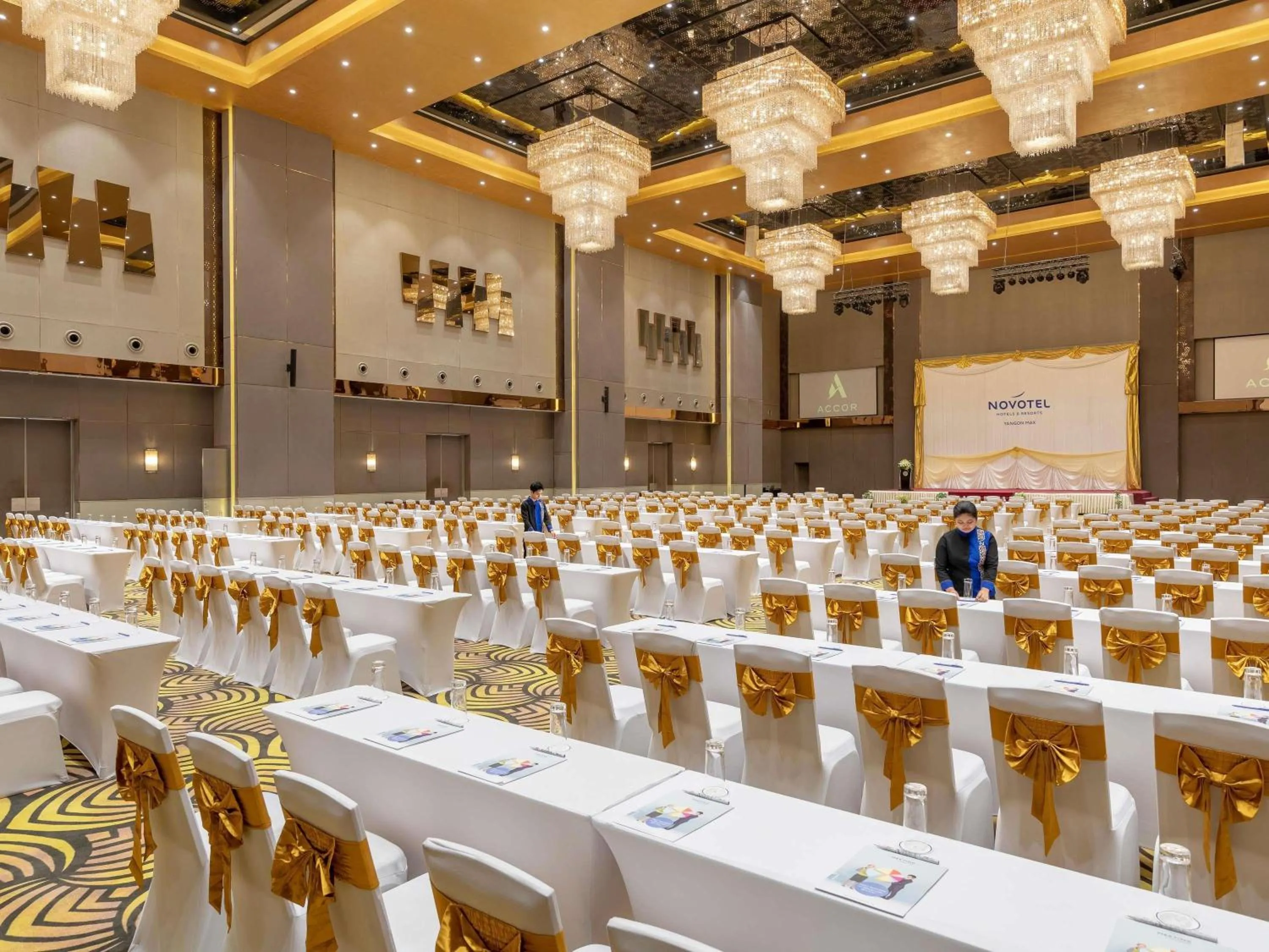 wedding in Novotel Yangon Max