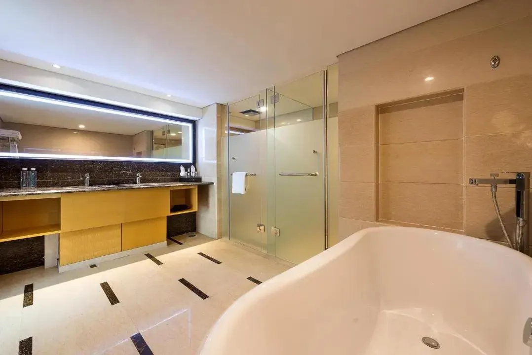 Pullman Qingdao Ziyue